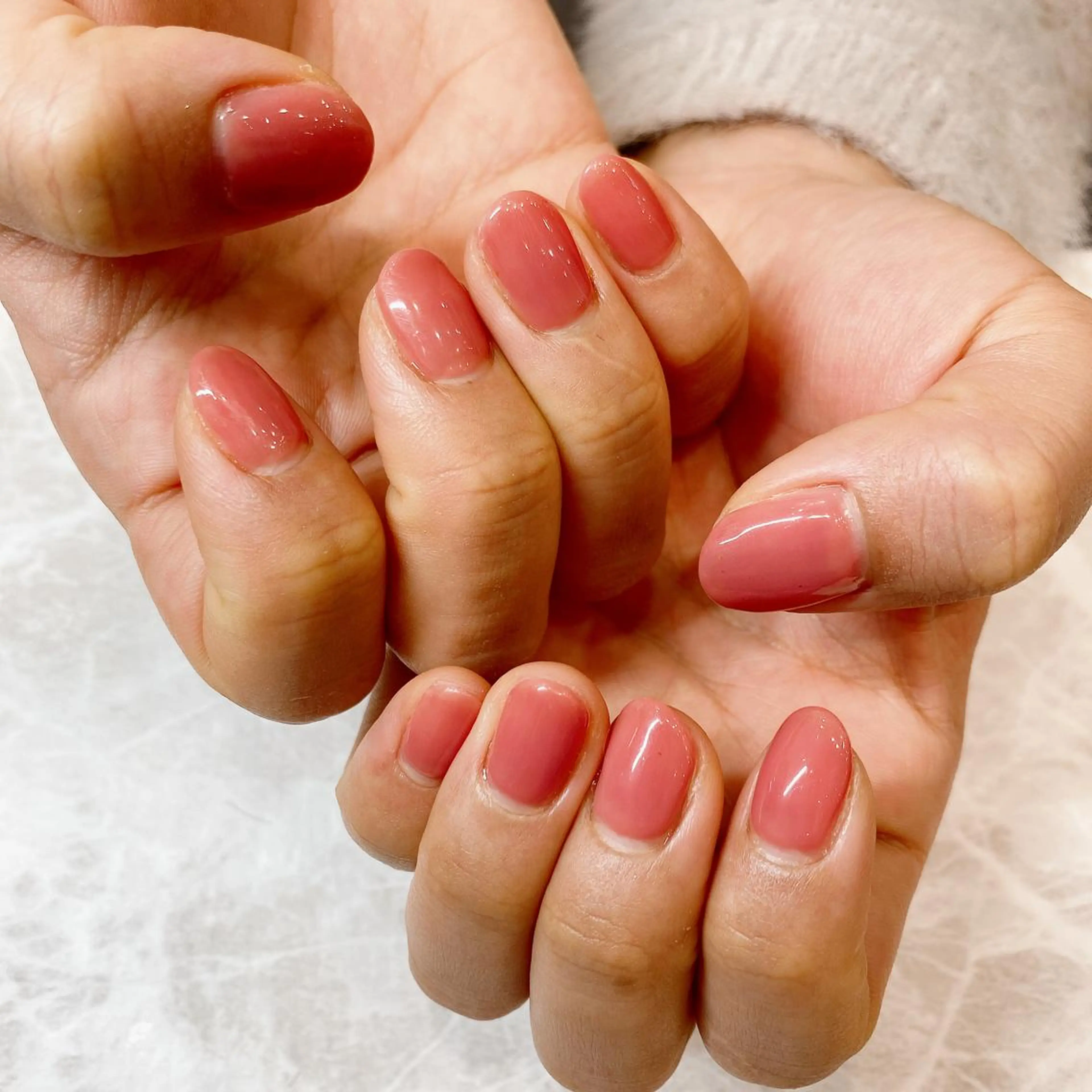 ネイル ワンカラーネイル ハンドネイル 関谷 真登佳のネイルデザイン