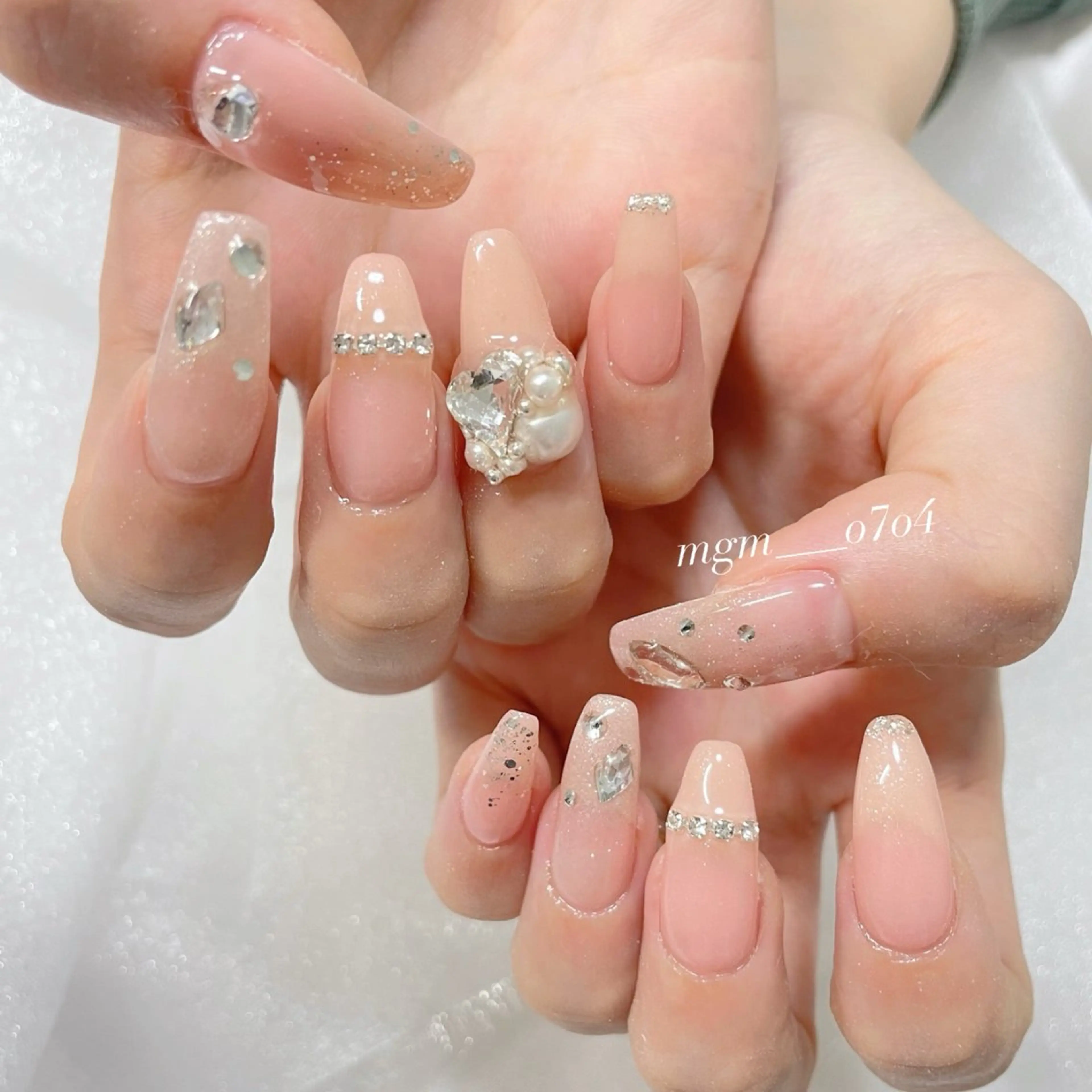 ネイル MoON...❤︎ MeGuのネイルデザイン