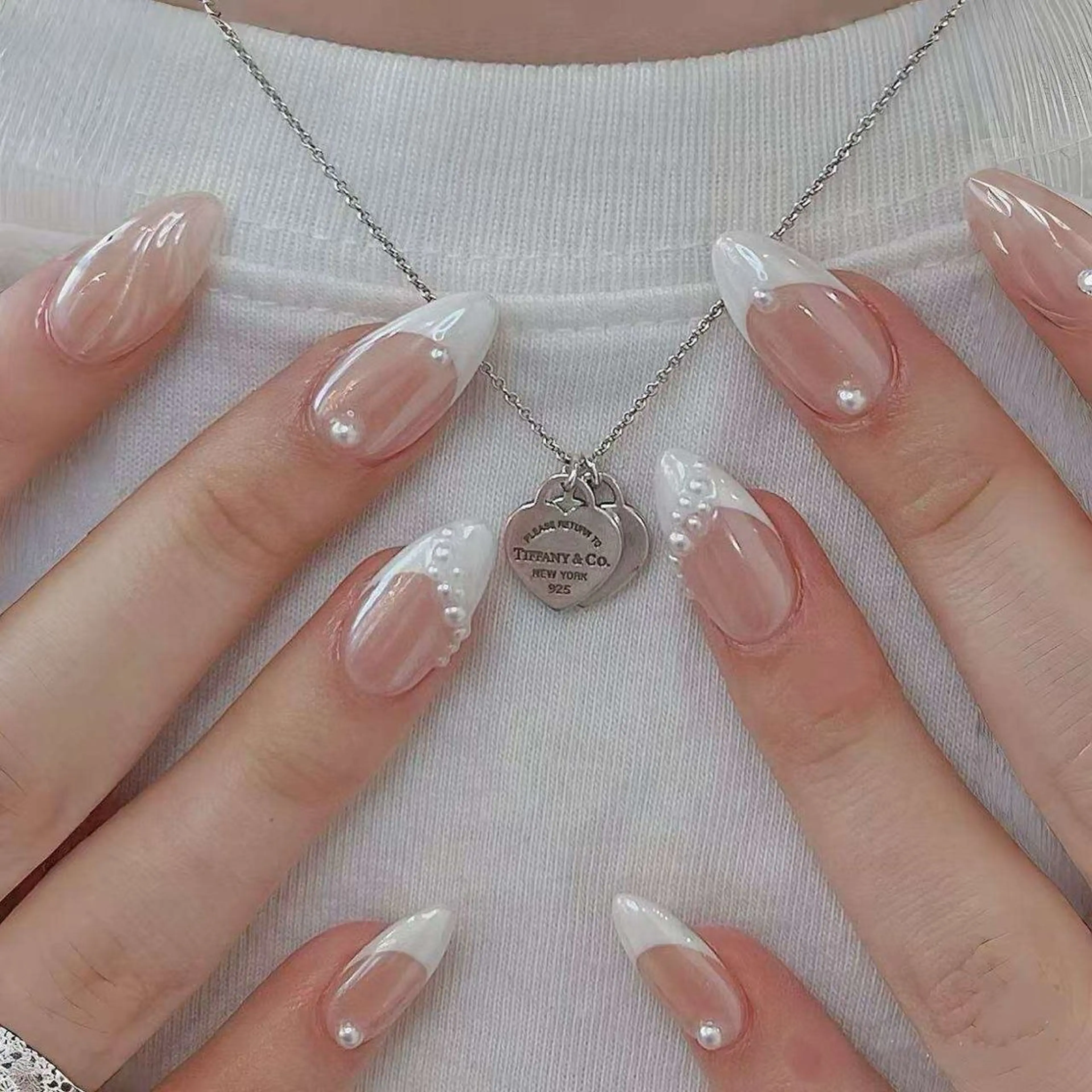 ネイル オーロラネイル フラワーネイル フットネイル フレンチネイル ジェルネイル ハンドネイル BabyYouMi nailのネイルデザイン