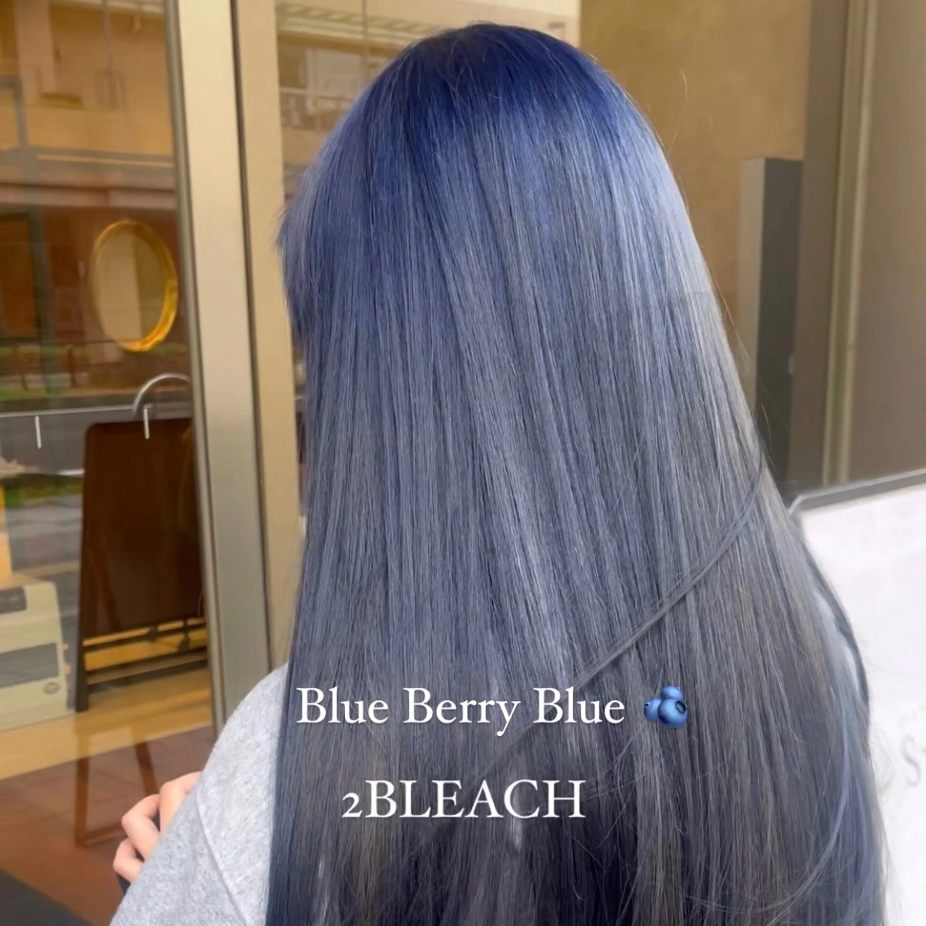 ロング カラー ブルーカラー シルバー ヘアカラー ブリーチ・ツヤ髪特化 レイヤー🥝ルナのヘアスタイル