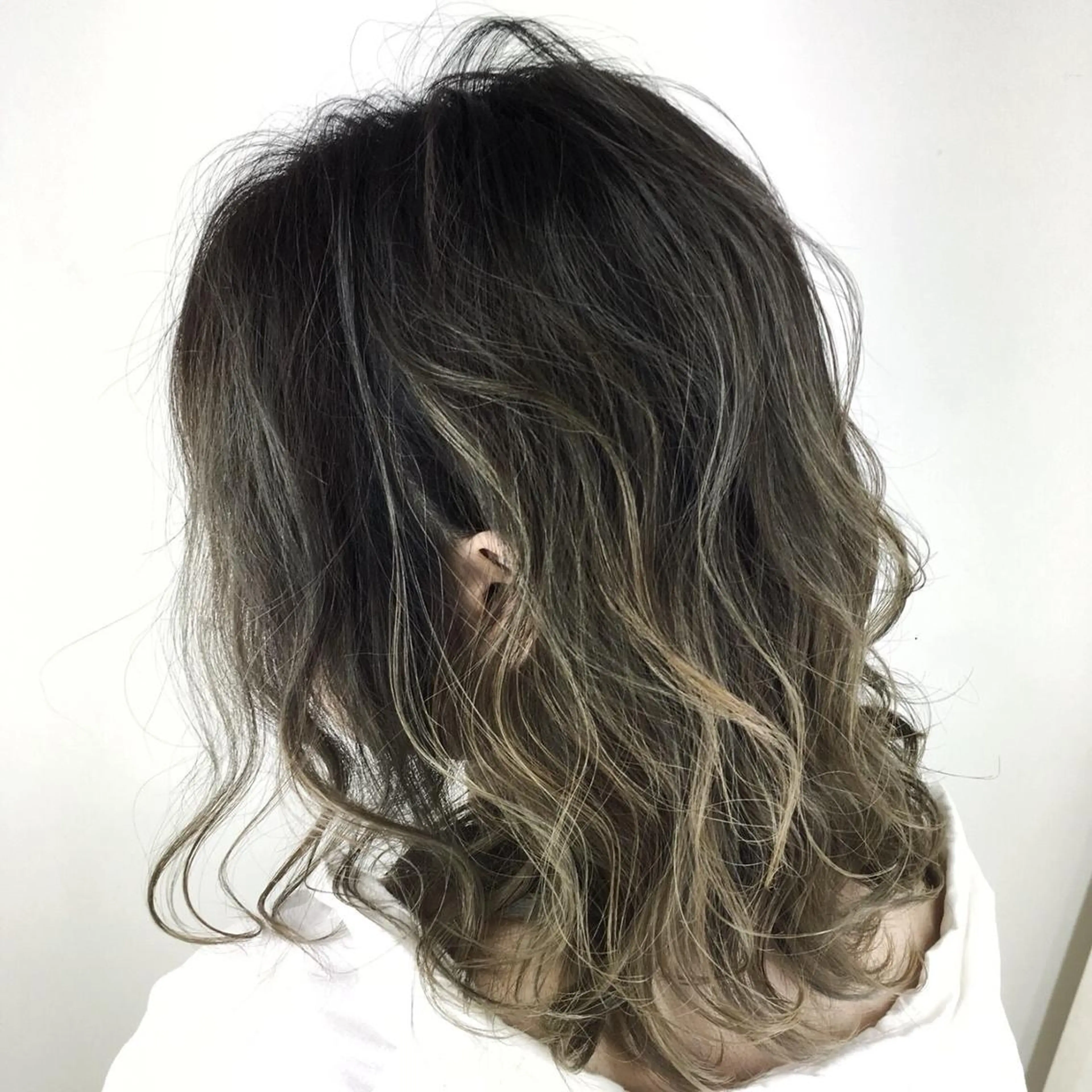 セミロング 外国人風カラー レイヤー,ボブ / 彩未のヘアスタイル