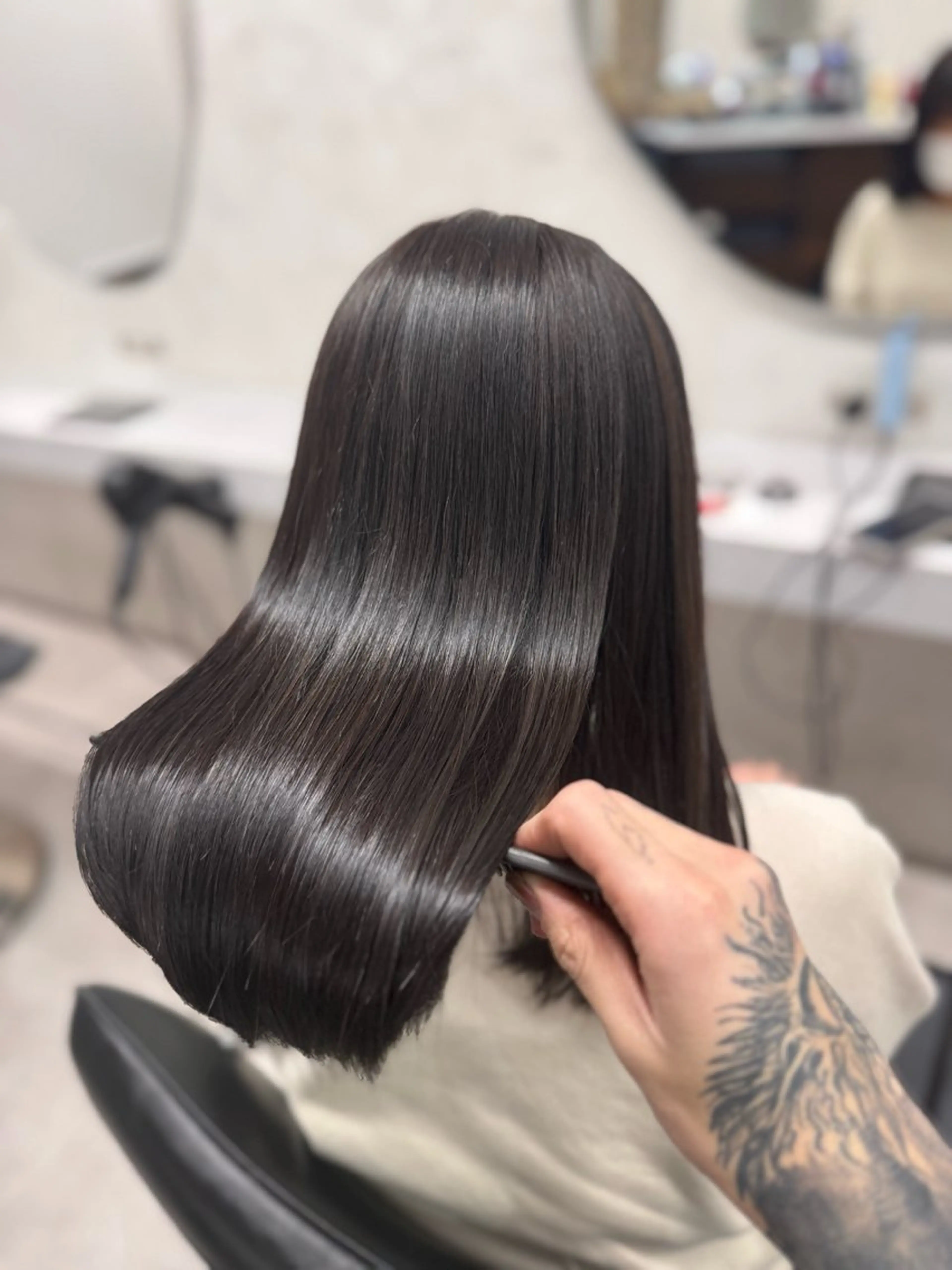 セミロング カラー ヘアカラー トリートメント モテ・艶髪、美髪 カラー🕊️SOMAのヘアスタイル