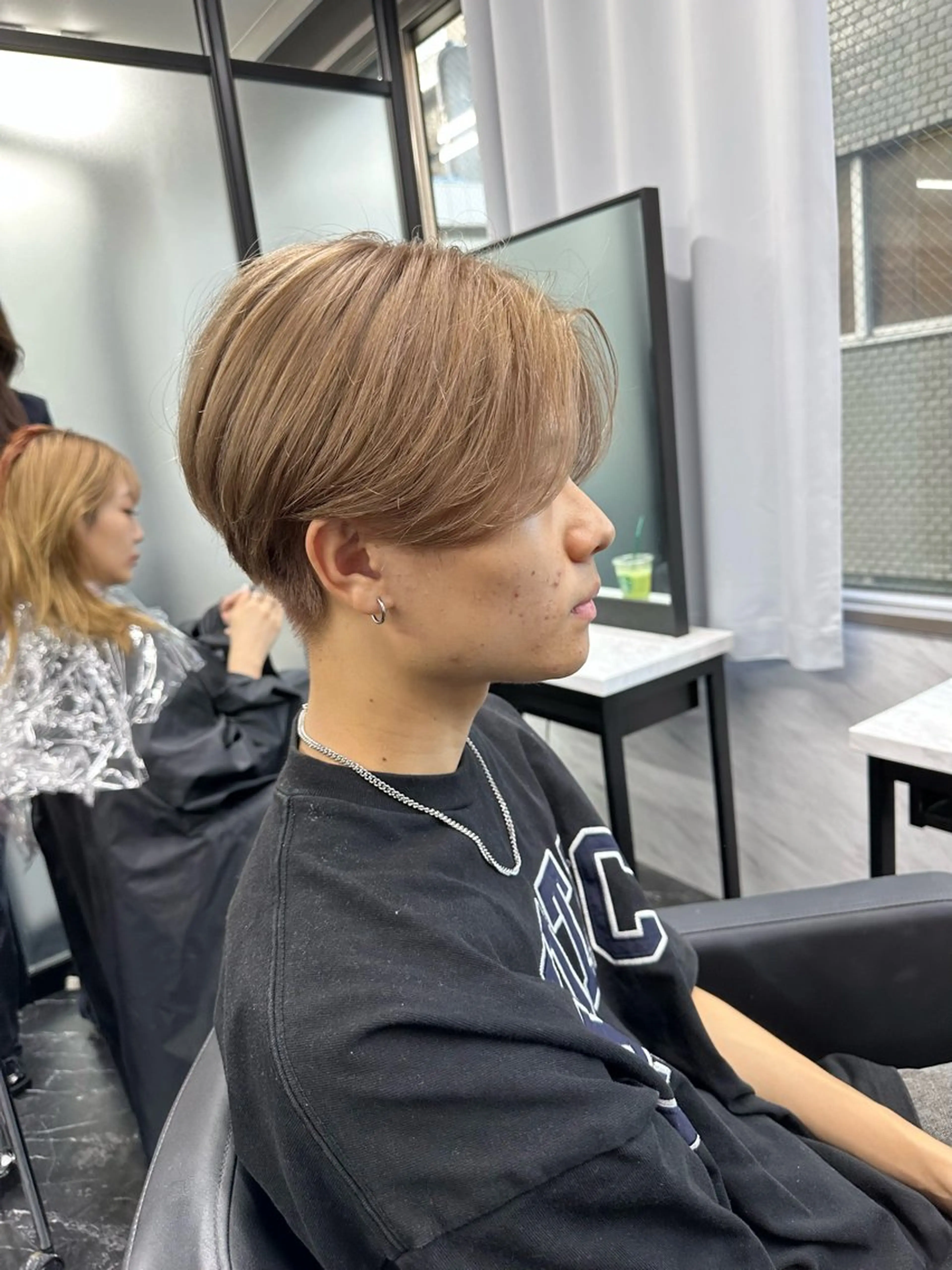 ショート カラー メンズ メンズハイトーン ハイトーンカラー ヘアカラー トリートメント ミルボンAujua認定サロン Ria  OSAKA 梅田所属・メンズ特化 Ryuのヘアスタイル