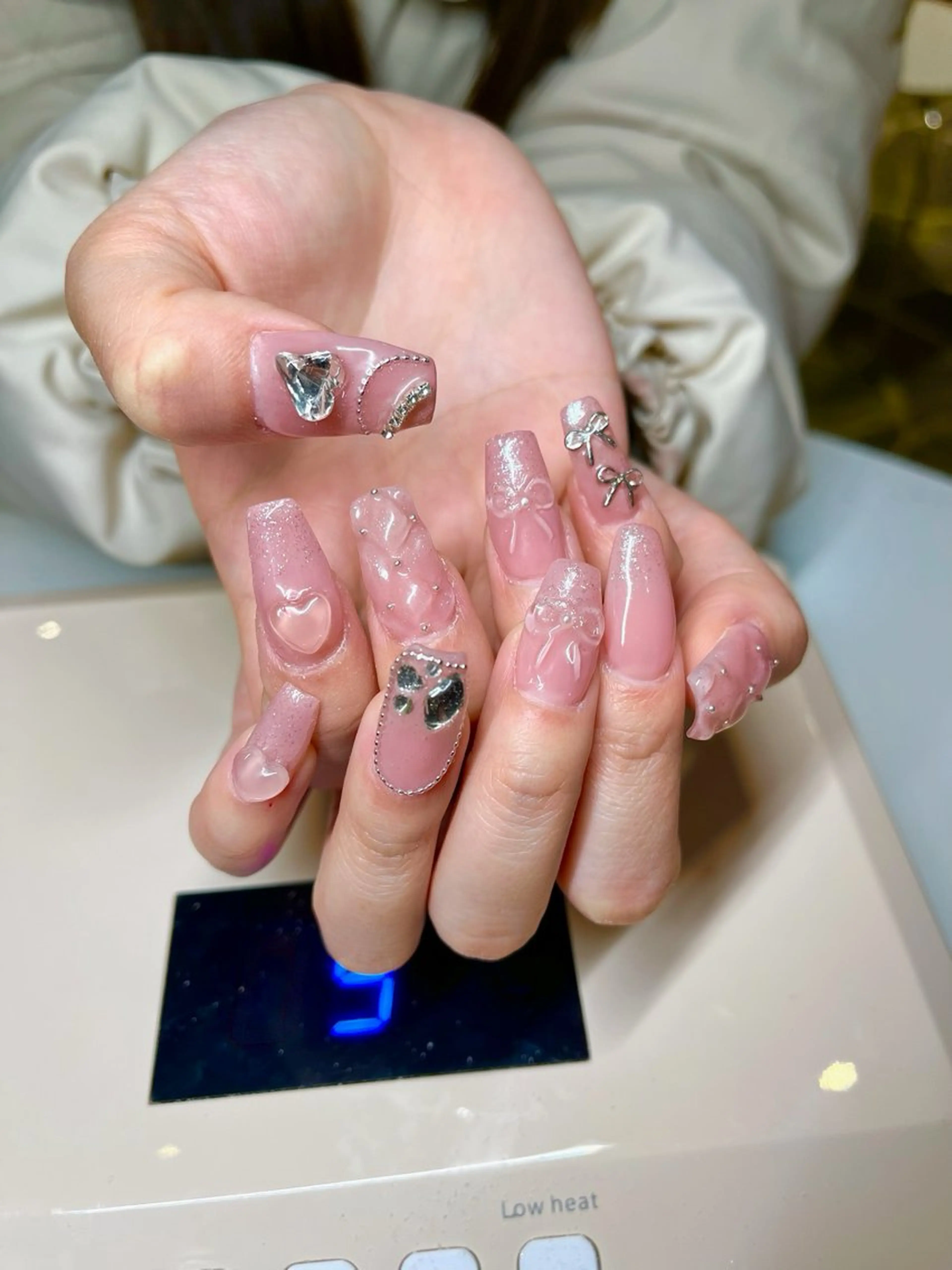 ネイル ハンドネイル フットネイル MIGHTY COLORのネイルデザイン