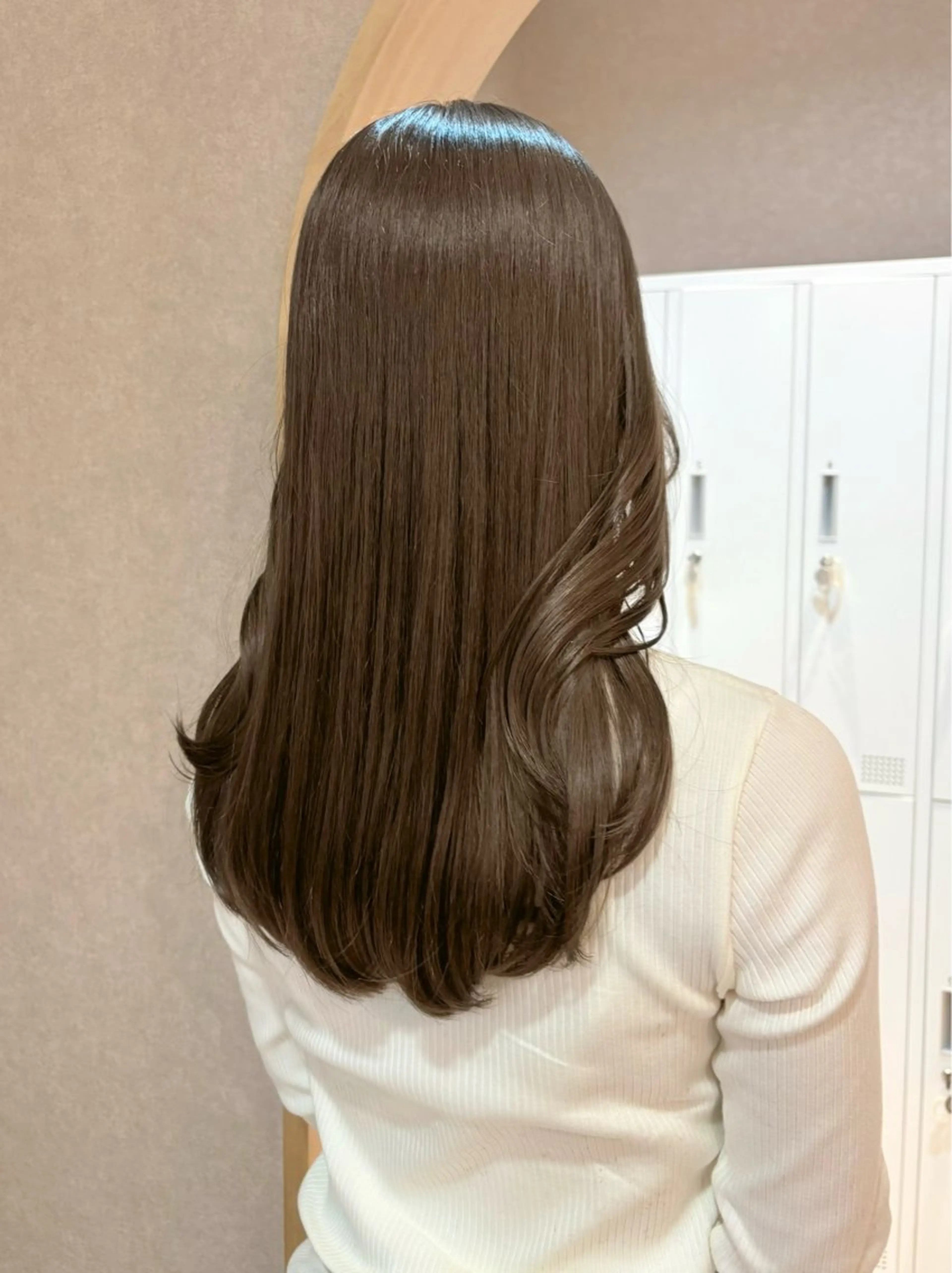 ミディアム カット ヘアカラー トリートメント 似合わせ/透明感 /レイヤー/りほ🤍のヘアスタイル