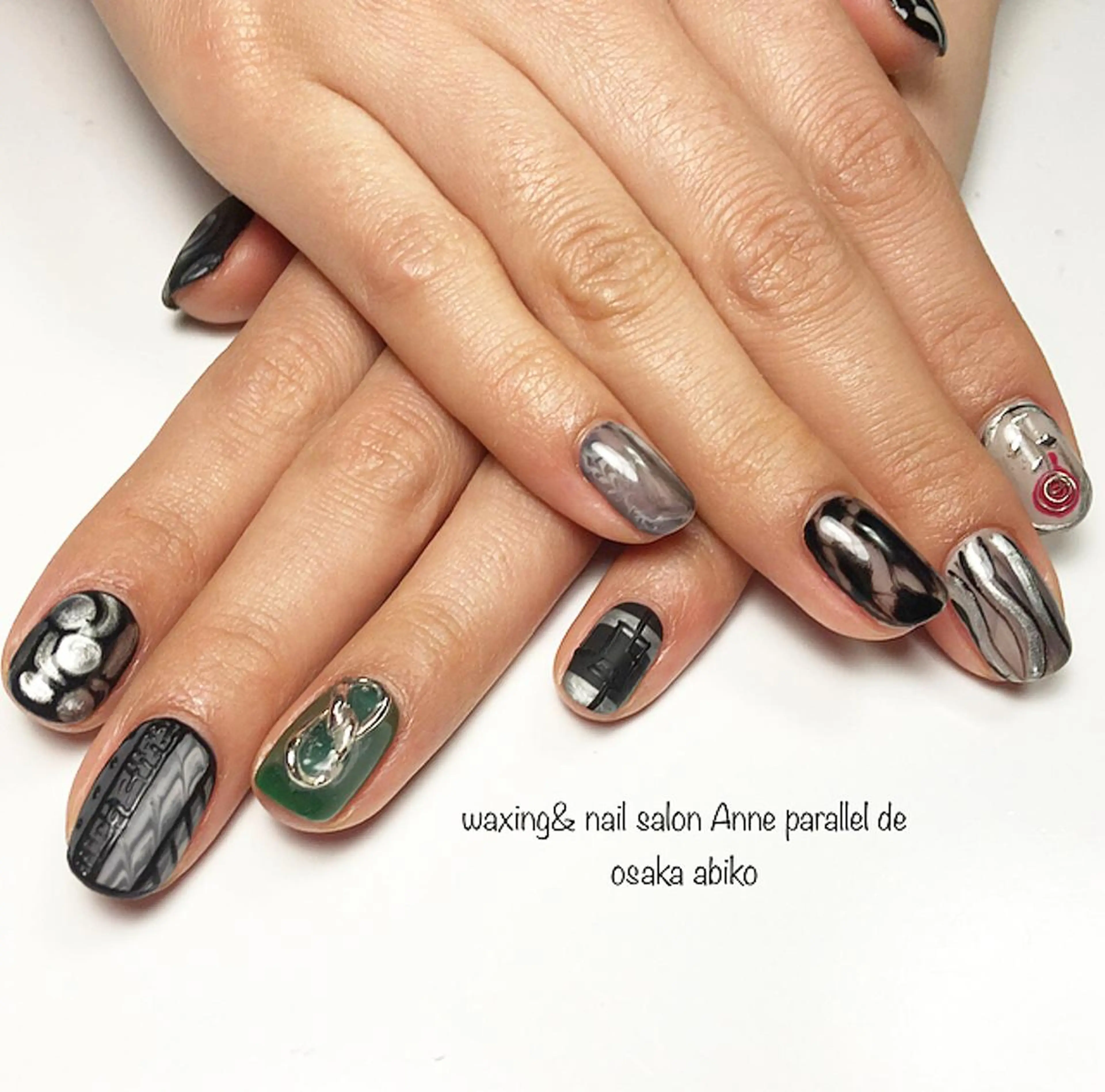ネイル 中村 翠のネイルデザイン