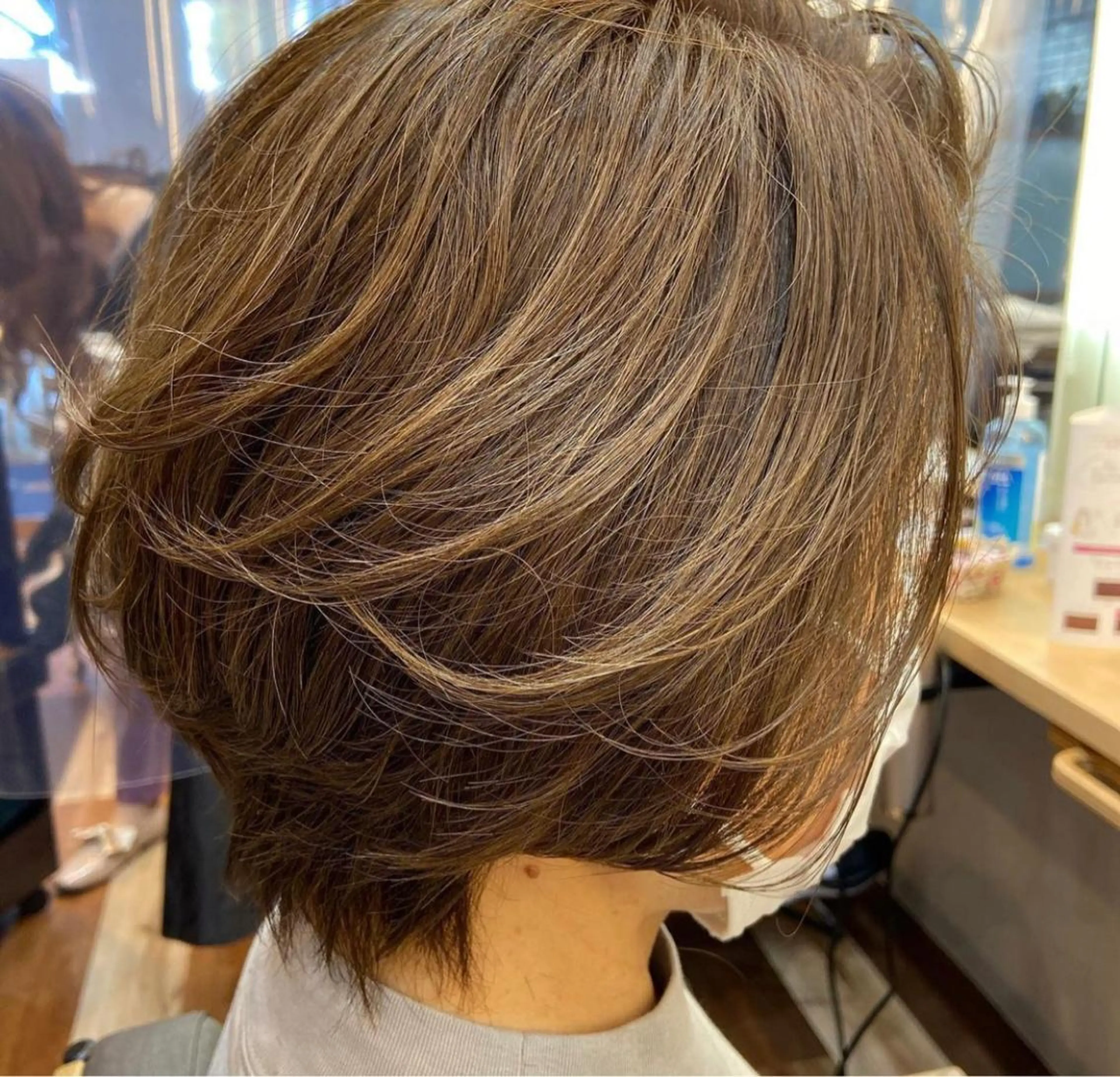 ミディアム 【nina】所属・透明感カラー神野 敦也【三軒茶屋】のヘアスタイル