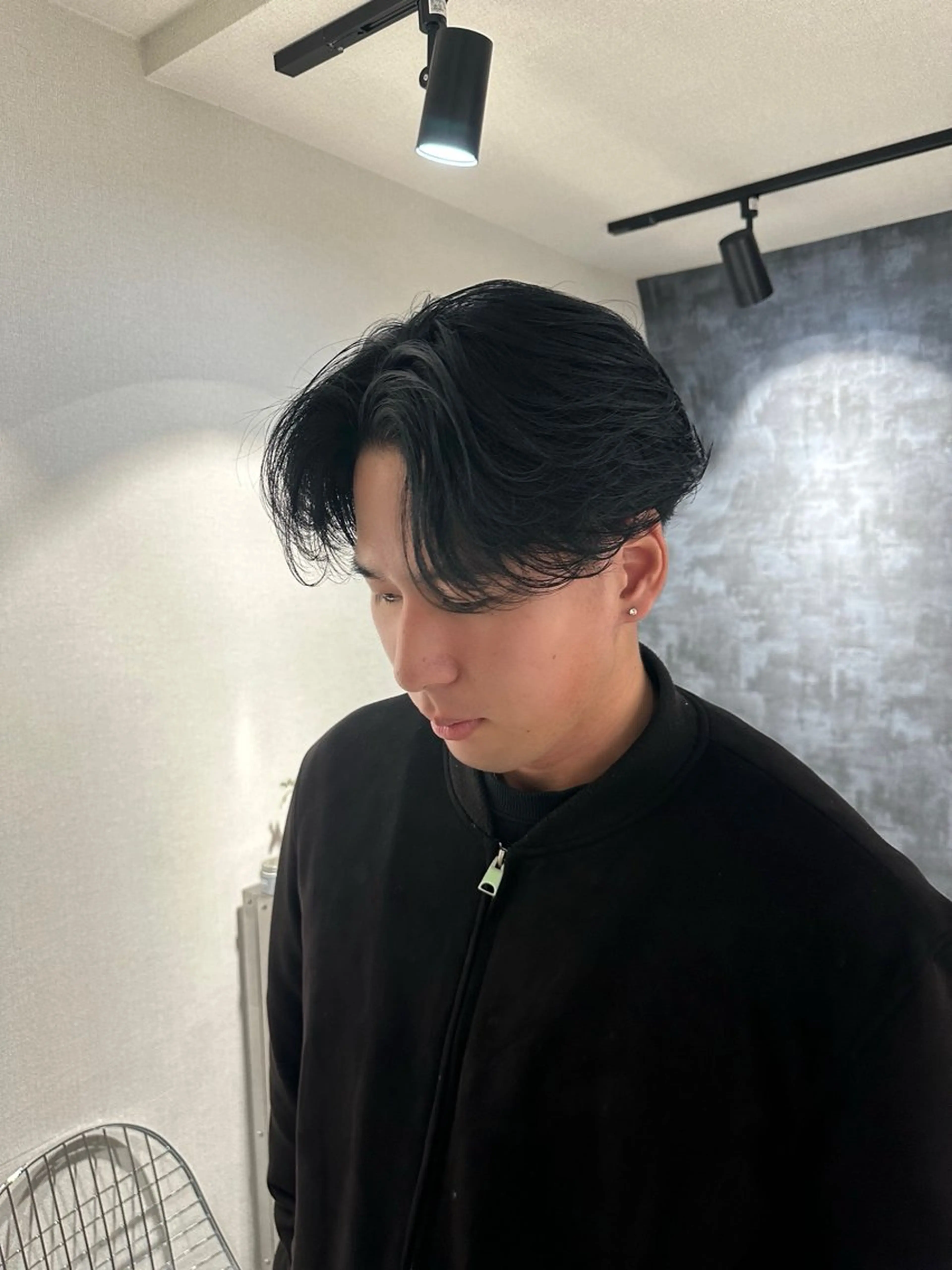 ミディアム メンズ センターパート カット SALOWIN 原宿 iori所属・🌟原宿指名No.1 センターパート⭐️のヘアスタイル