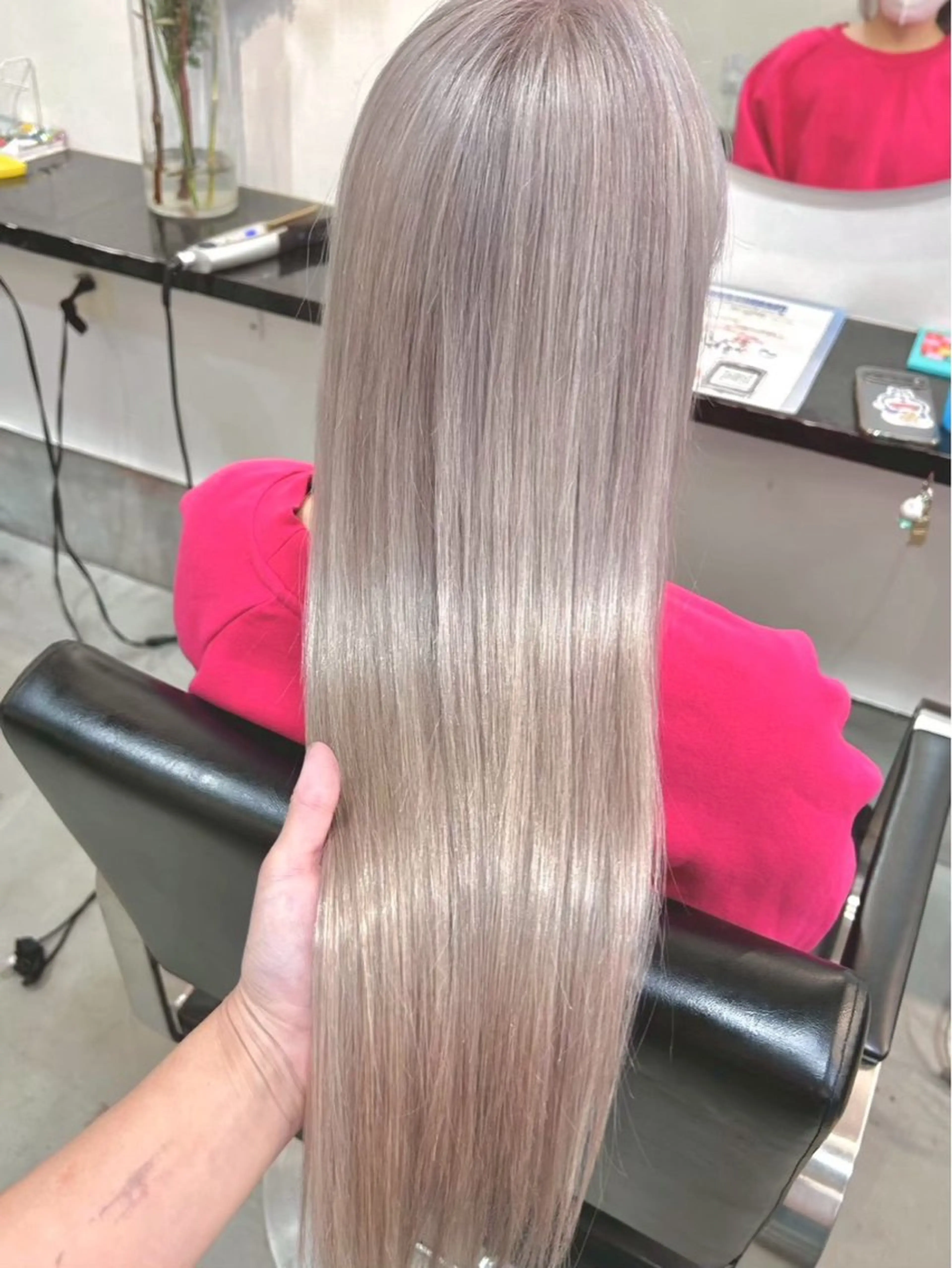 🌟ケアフルブリーチ➕うる艶ワンカラー🌟の写真