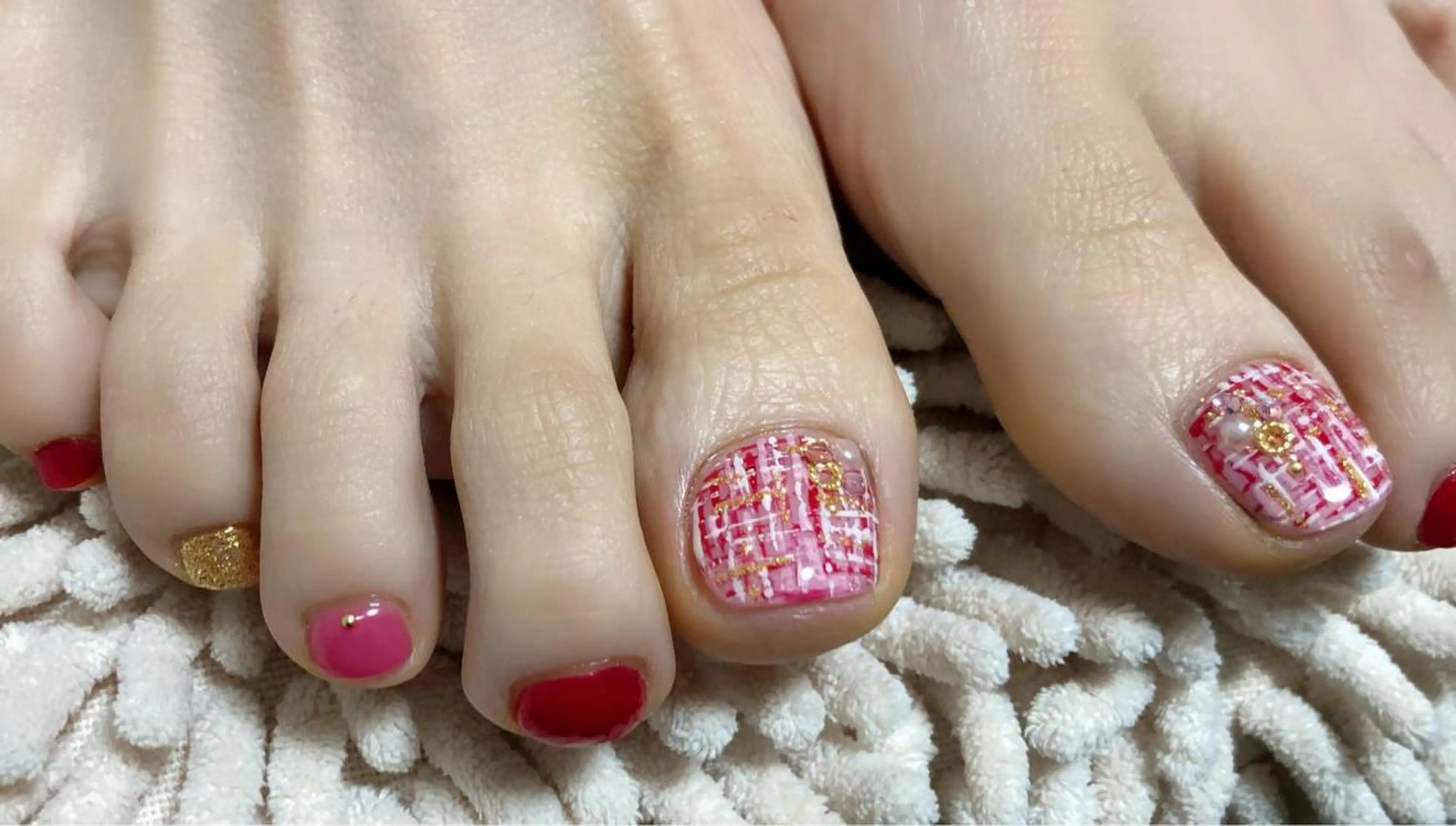 ネイル t. yoshizawaのネイルデザイン