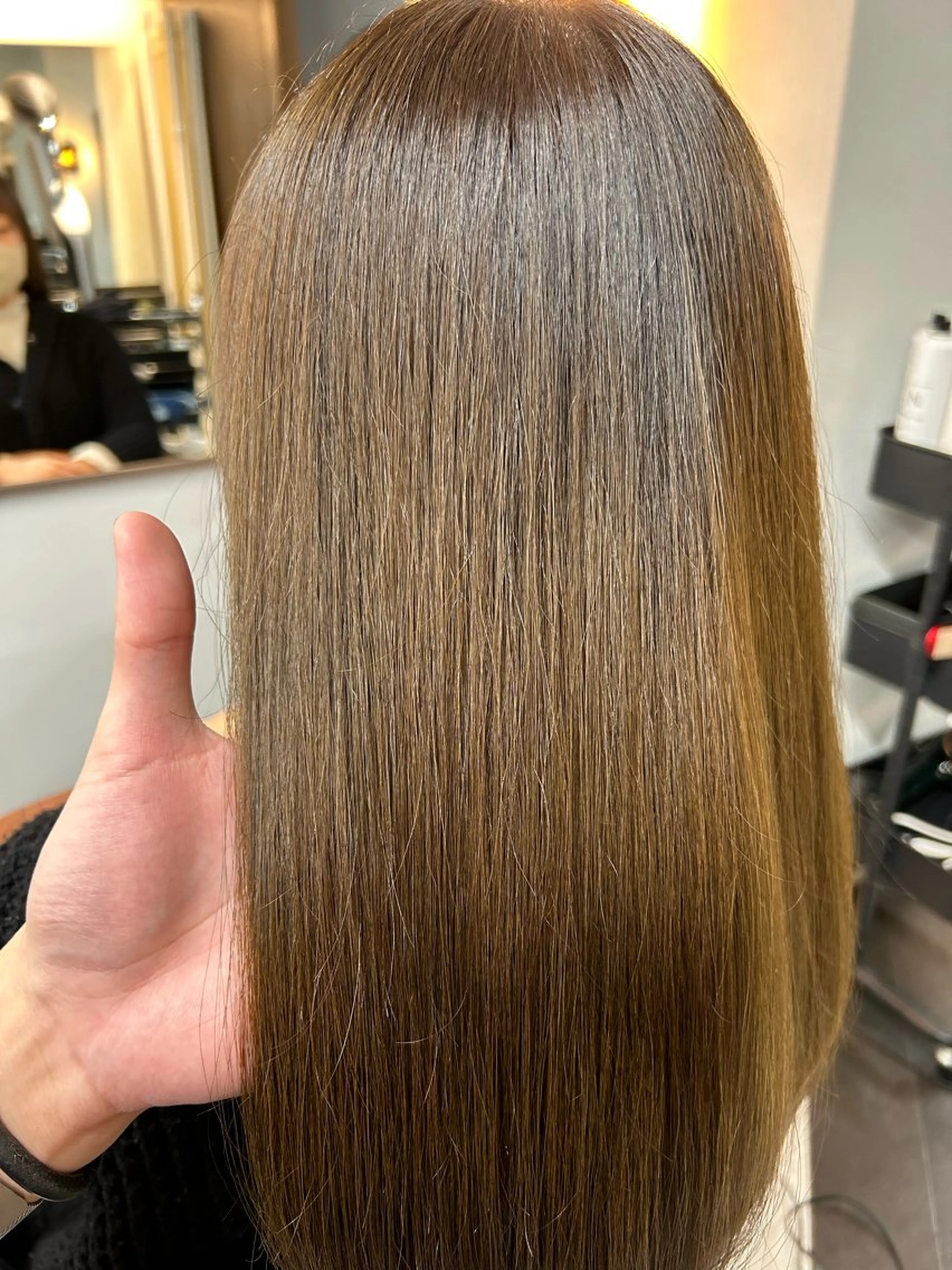 セミロング カラー 縮毛矯正 トリートメント 圧倒的髪質改善 ✂︎飯島悠介のヘアスタイル