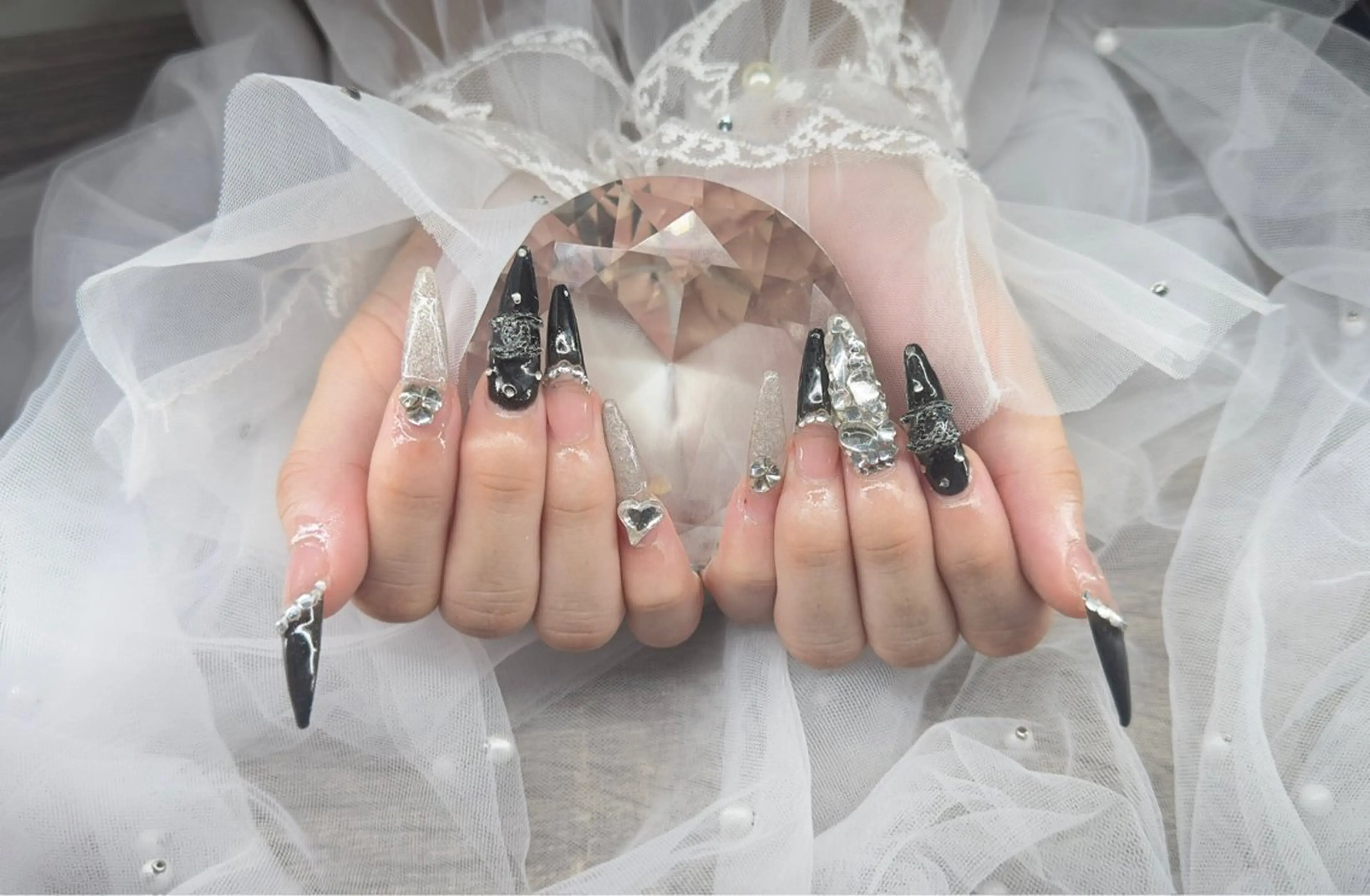 ネイル private salon le'a所属・le'a スタッフのネイルデザイン