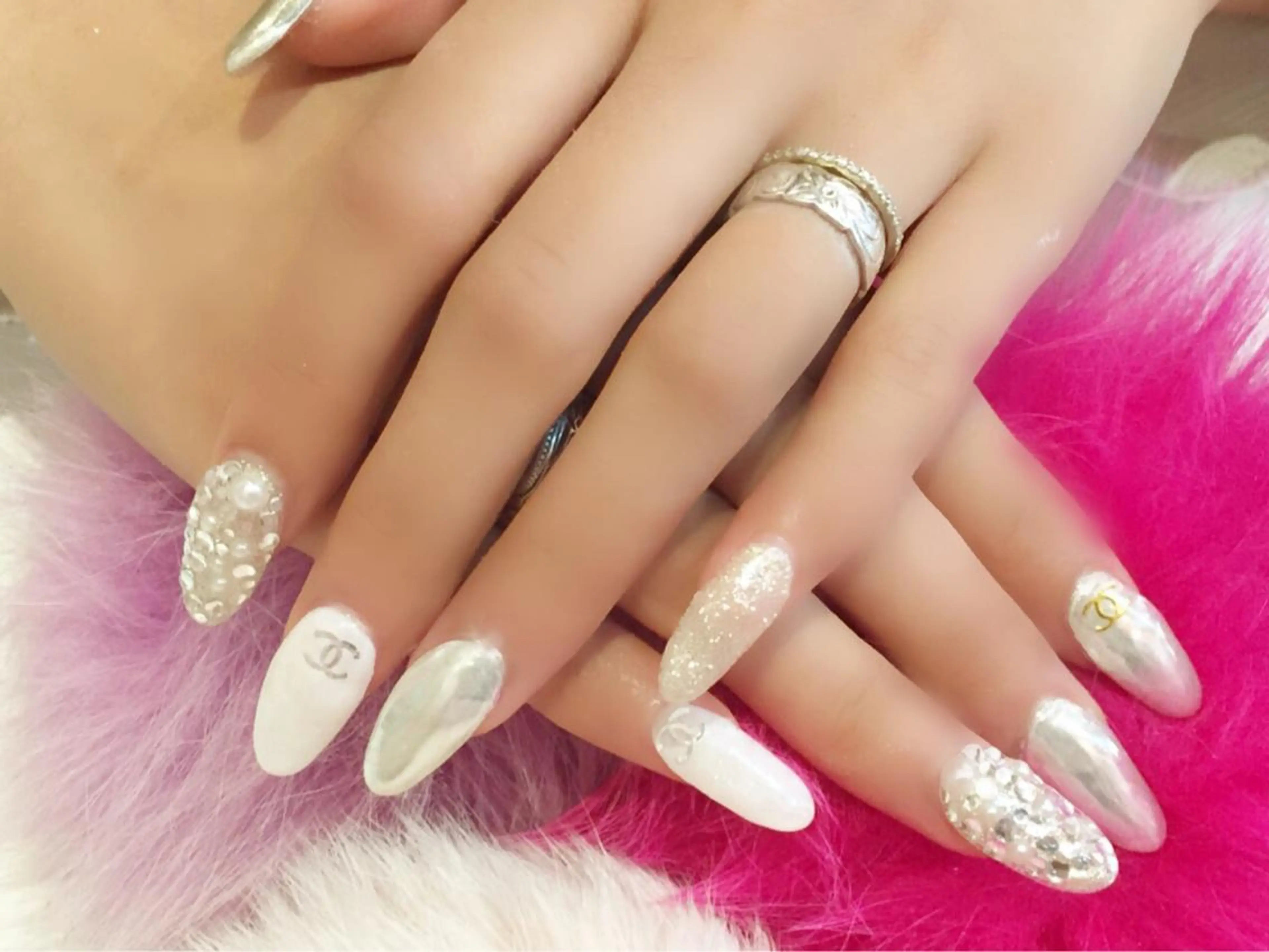 セミロング カラー メンズ ネイル NAILSGOGO shibuyaのネイルデザイン
