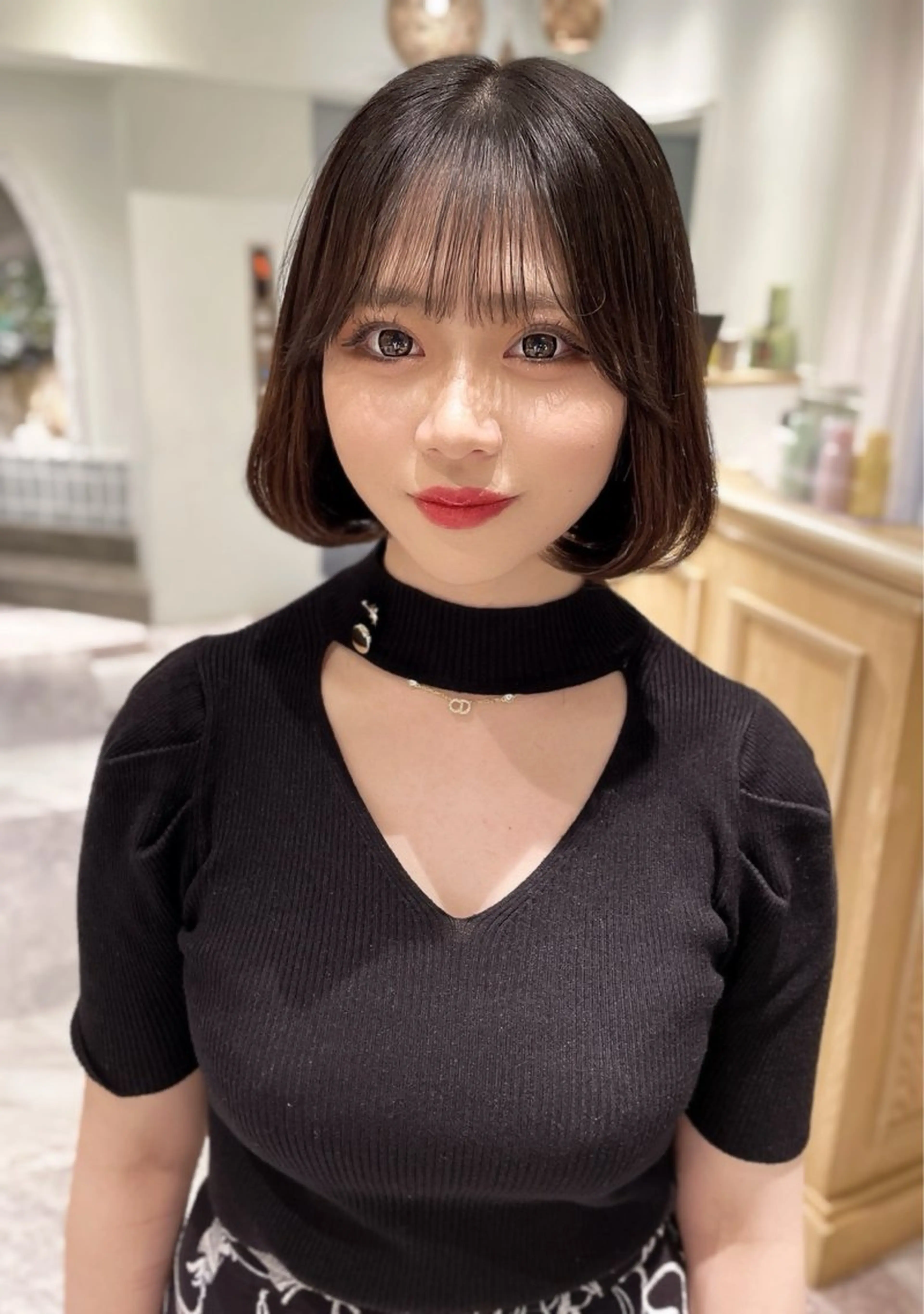 ショート カラー ベージュカラー 黒髪 ブリーチ ブルーカラー ブルーブラック カット ヘアカラー トリートメント 木屋元一/透明感 /レイヤー/顔まわりのヘアスタイル