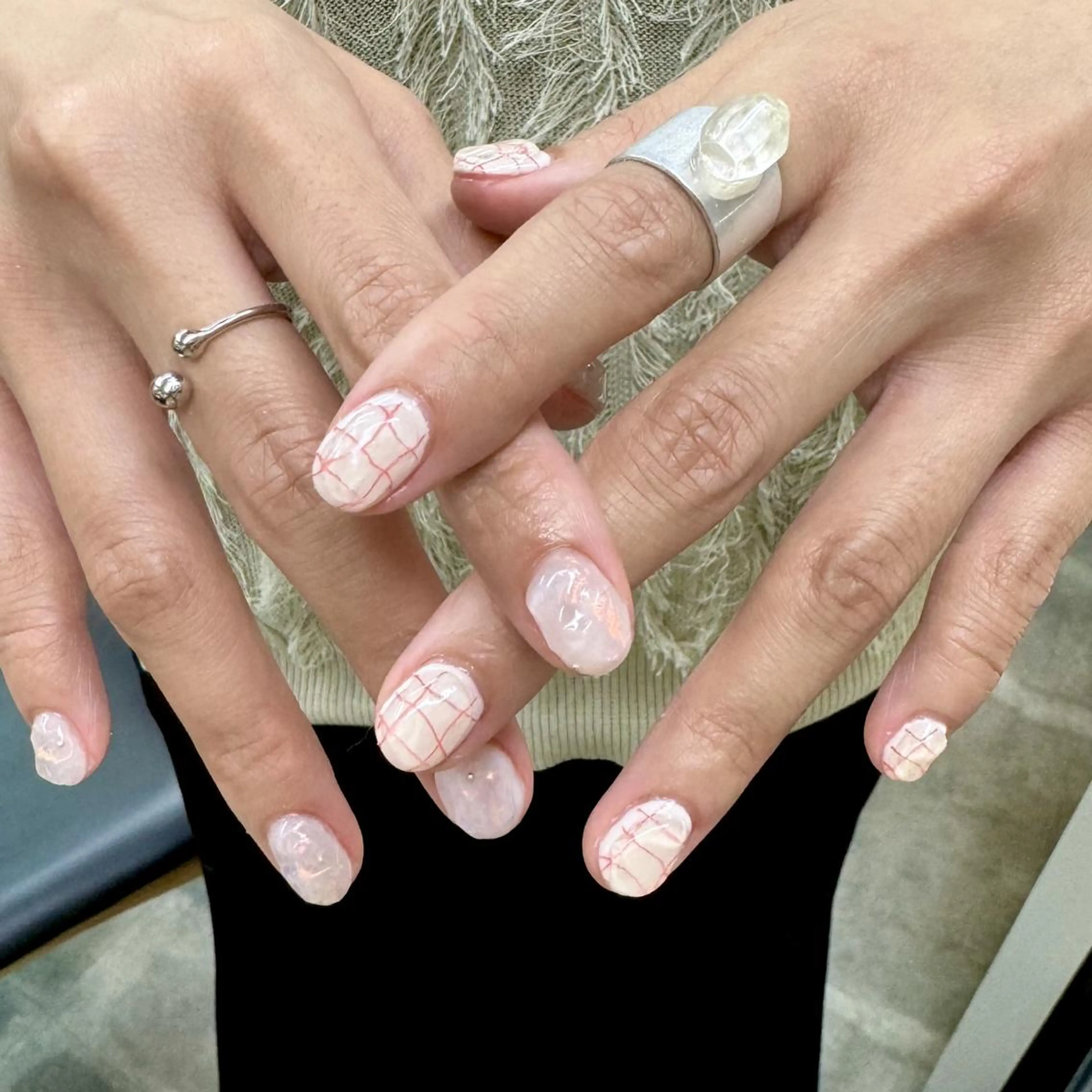 ネイル ジェルネイル 韓国ネイル ニュアンスネイル ぷっくりネイル ワンホンネイル nailstudio eviz新宿店のネイルデザイン