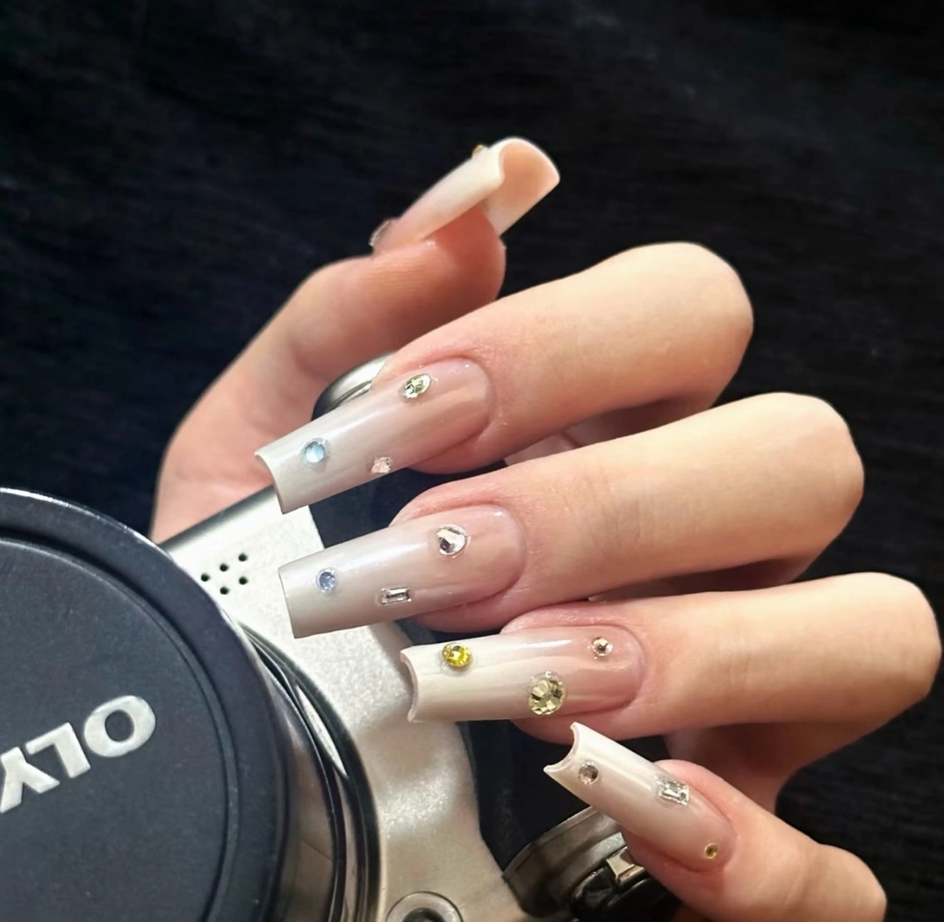 ネイル アートネイル オーロラネイル チークネイル フレンチネイル ガラスフレンチ ハンドネイル 🎀🎀YooLi Nail Salonのネイルデザイン