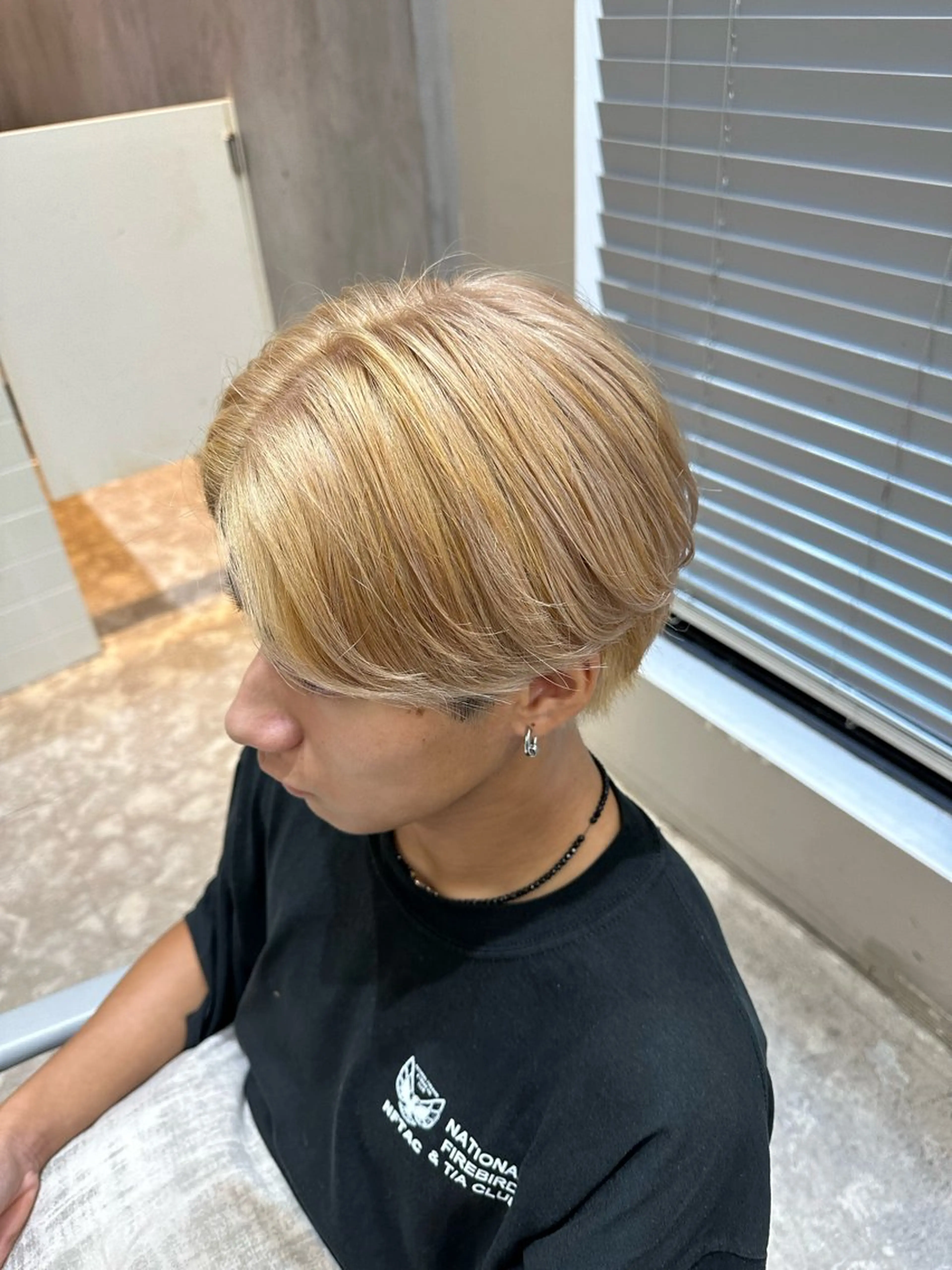 カラー メンズ アップバング マッシュ メンズパーマ メンズツイストパーマ 刈り上げ 心斎橋本町メンズ 美容師ユースケのヘアスタイル