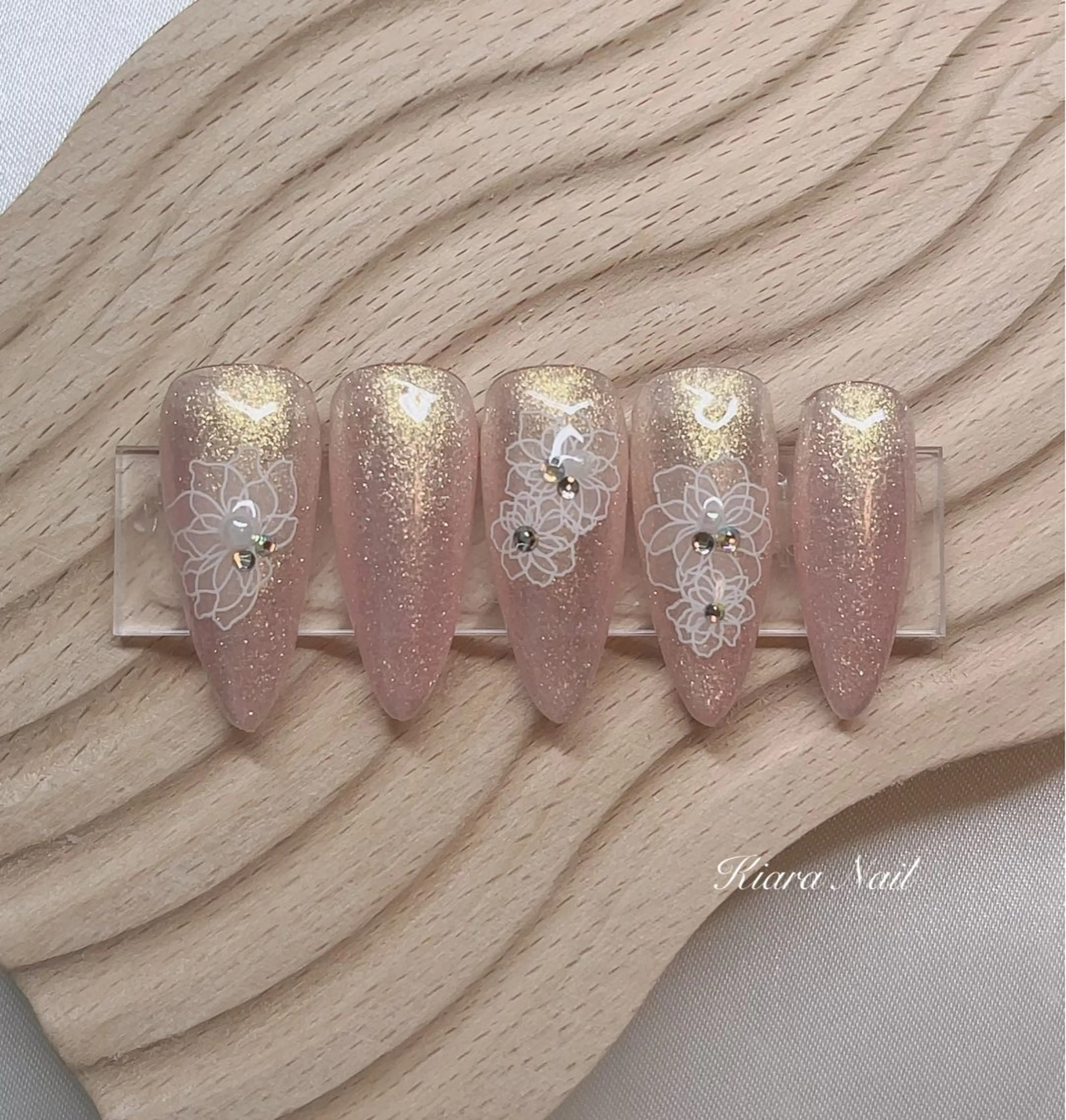 ネイル 🍭Kiara Nail🍭のネイルデザイン