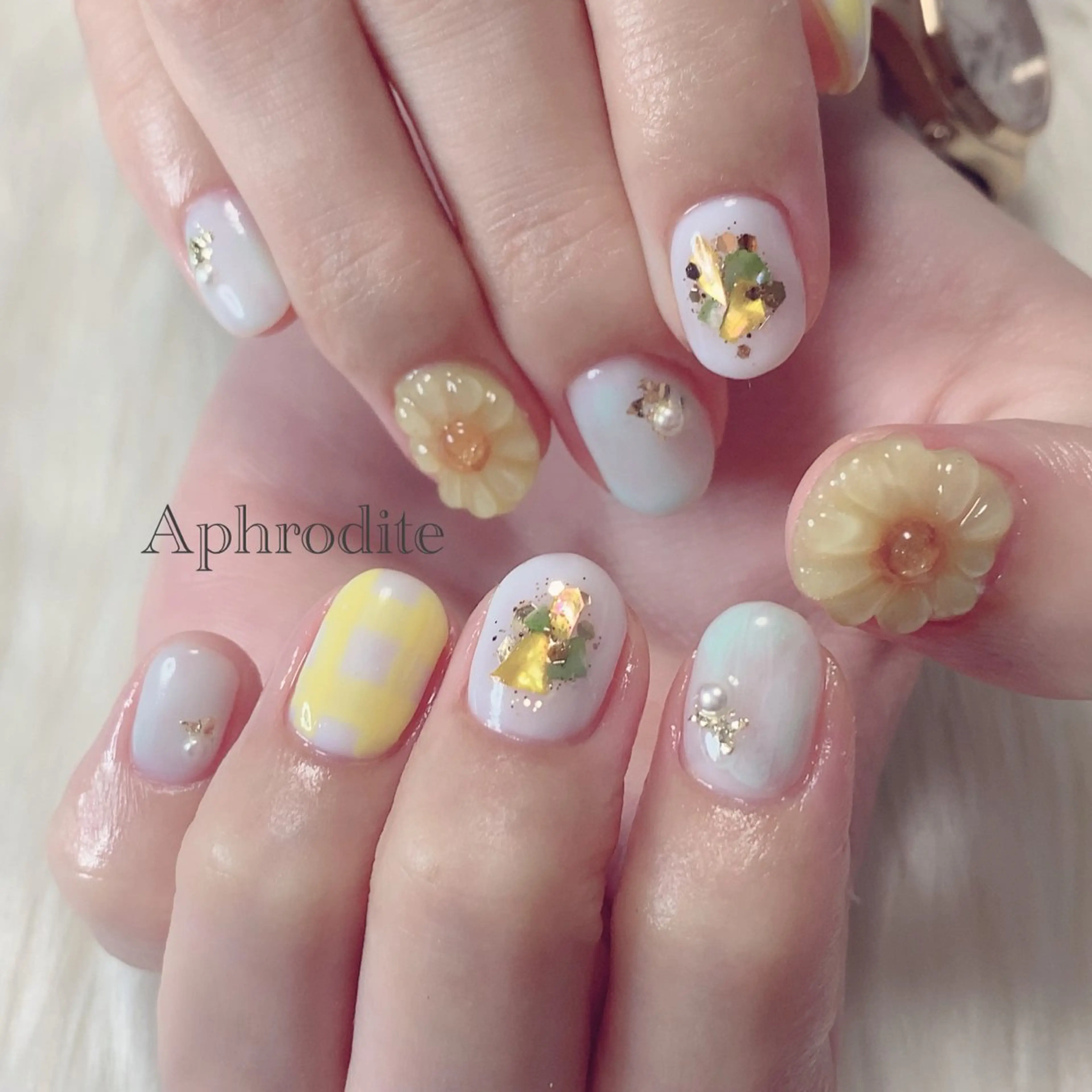 ネイル Aphrodite パラジェル認定サロンのネイルデザイン