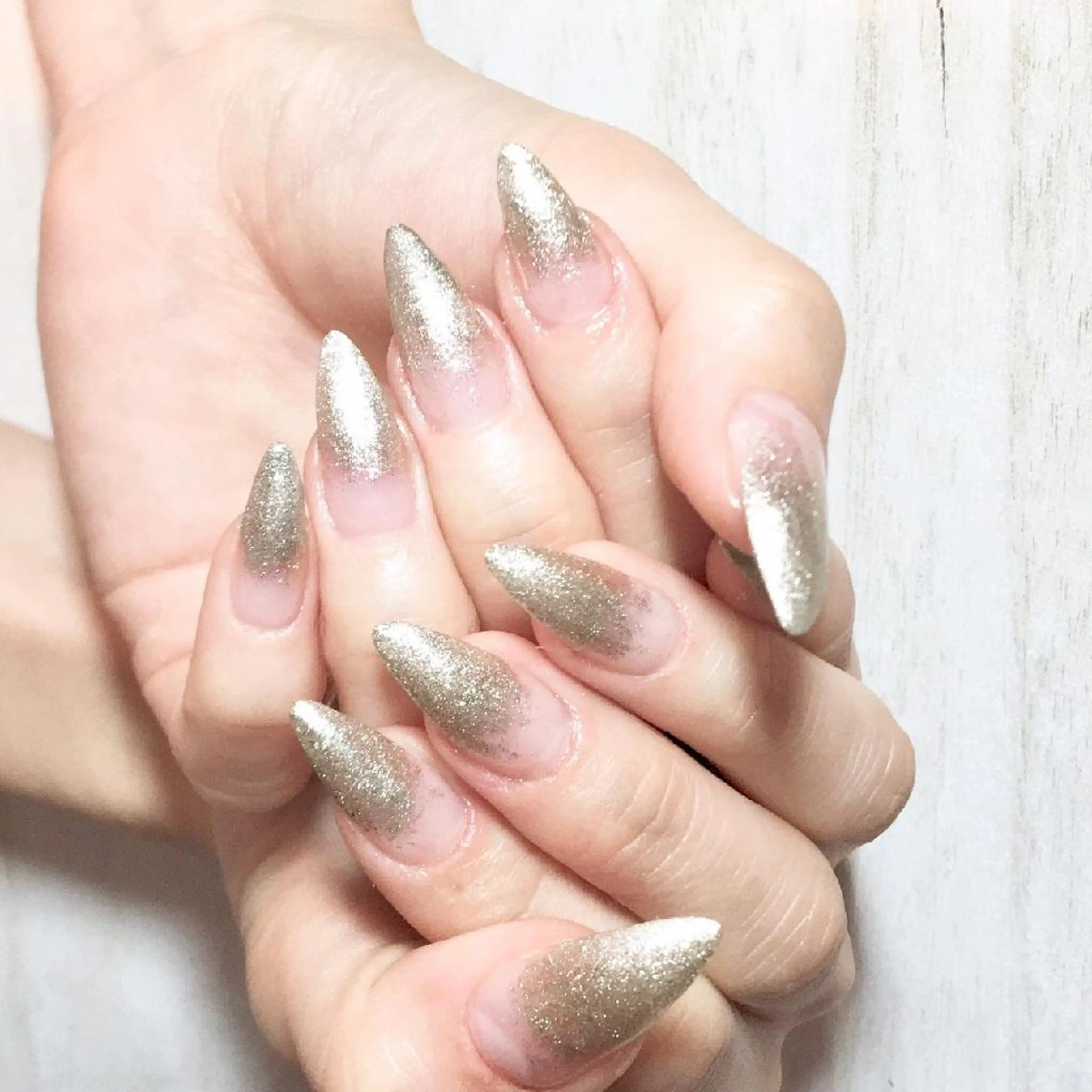 ネイル グラデーション ラメ(グリッター) ラメグラデーション スカルプネイル 近藤 美春のネイルデザイン