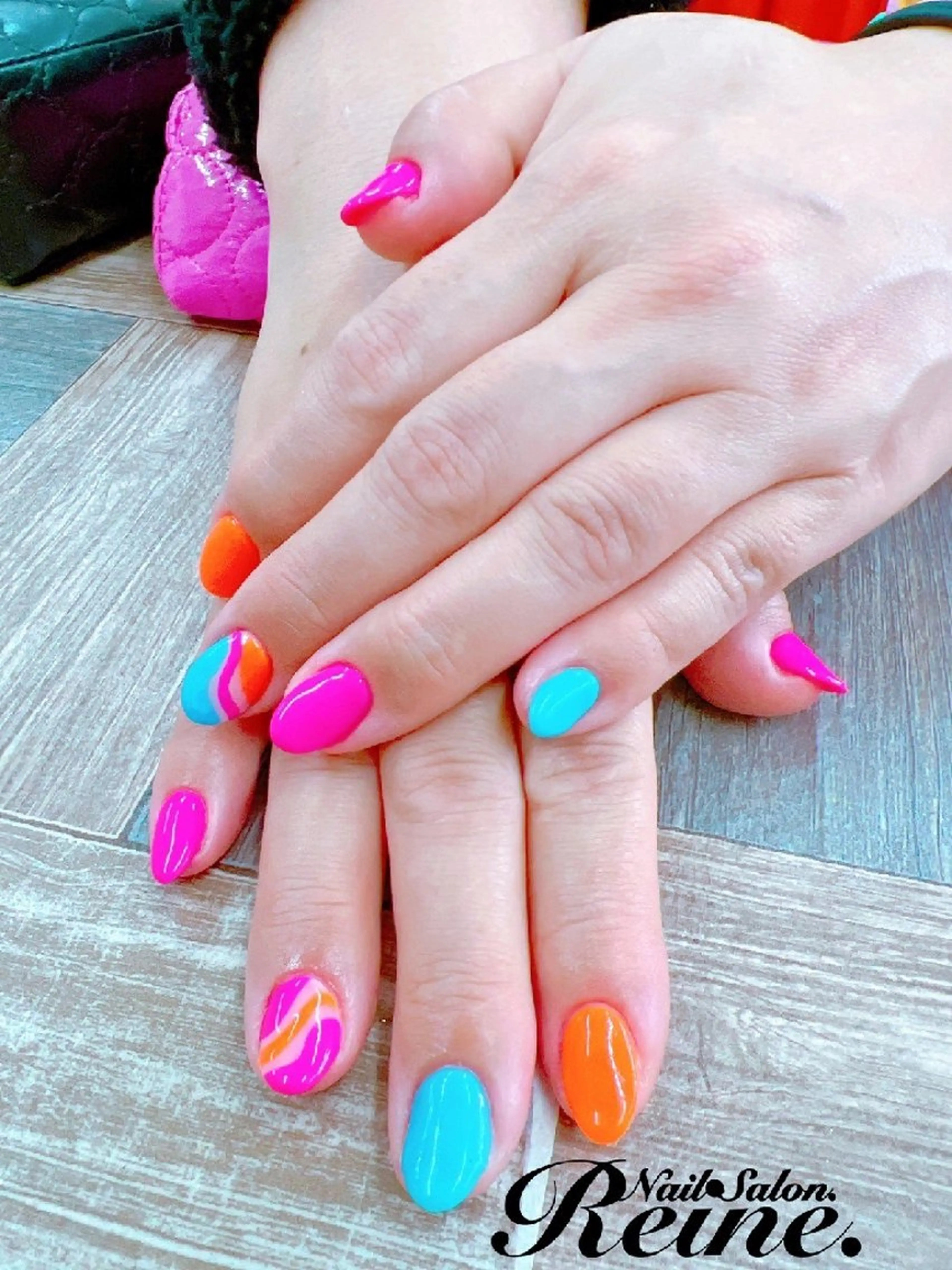 ネイル Nailsalon Reine所属・玉栄 伶奈のネイルデザイン