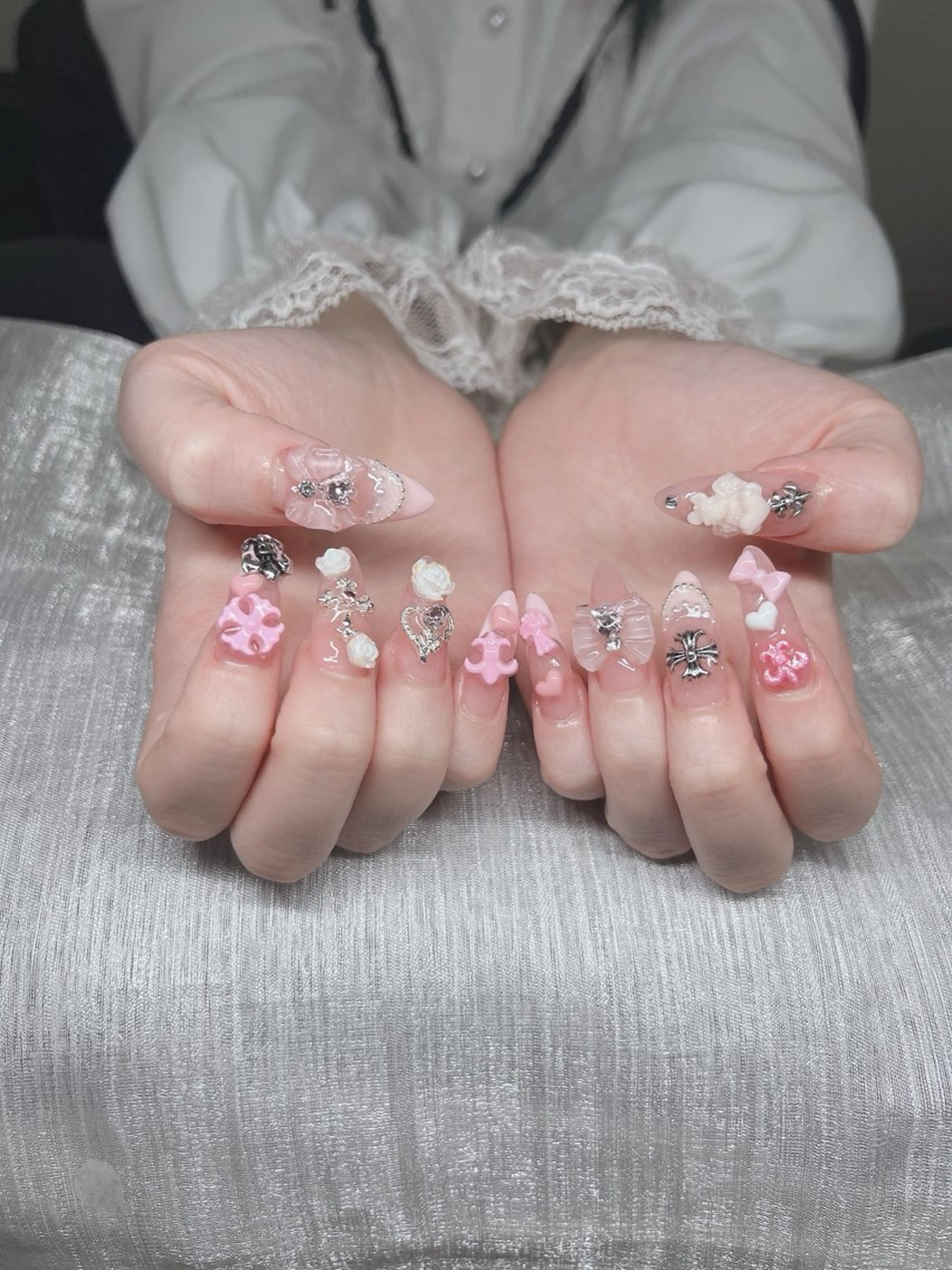 ネイル 長さ出し グラデーション 卒業式 キラキラネイル マグネットネイル Lee Nails チップ長さだし専門店のネイルデザイン