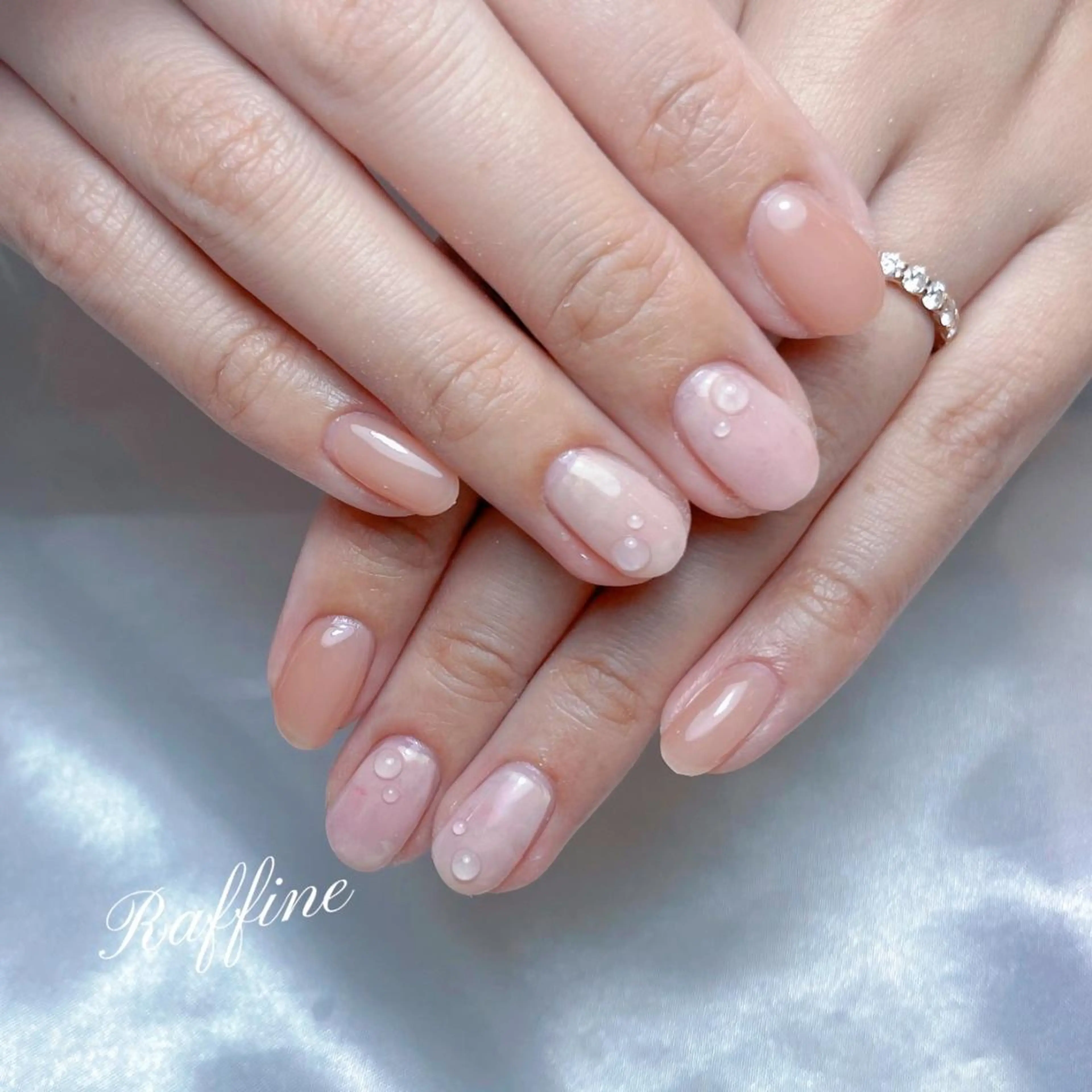 ネイル ハンドネイル RAFFINE haru🦋🩵のネイルデザイン