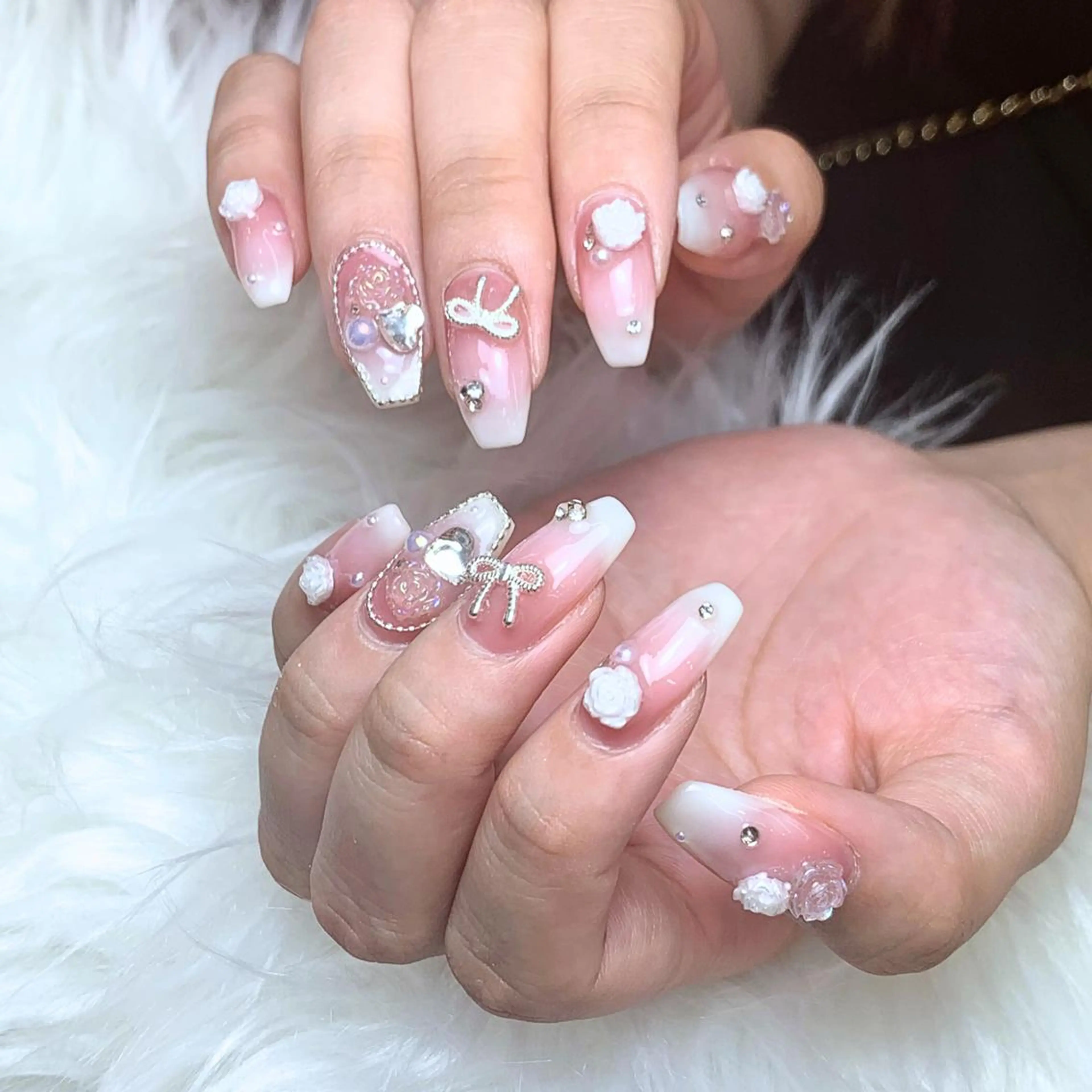 ネイル ハンドネイル ハンドケア ヒユ ビューティーのネイルデザイン