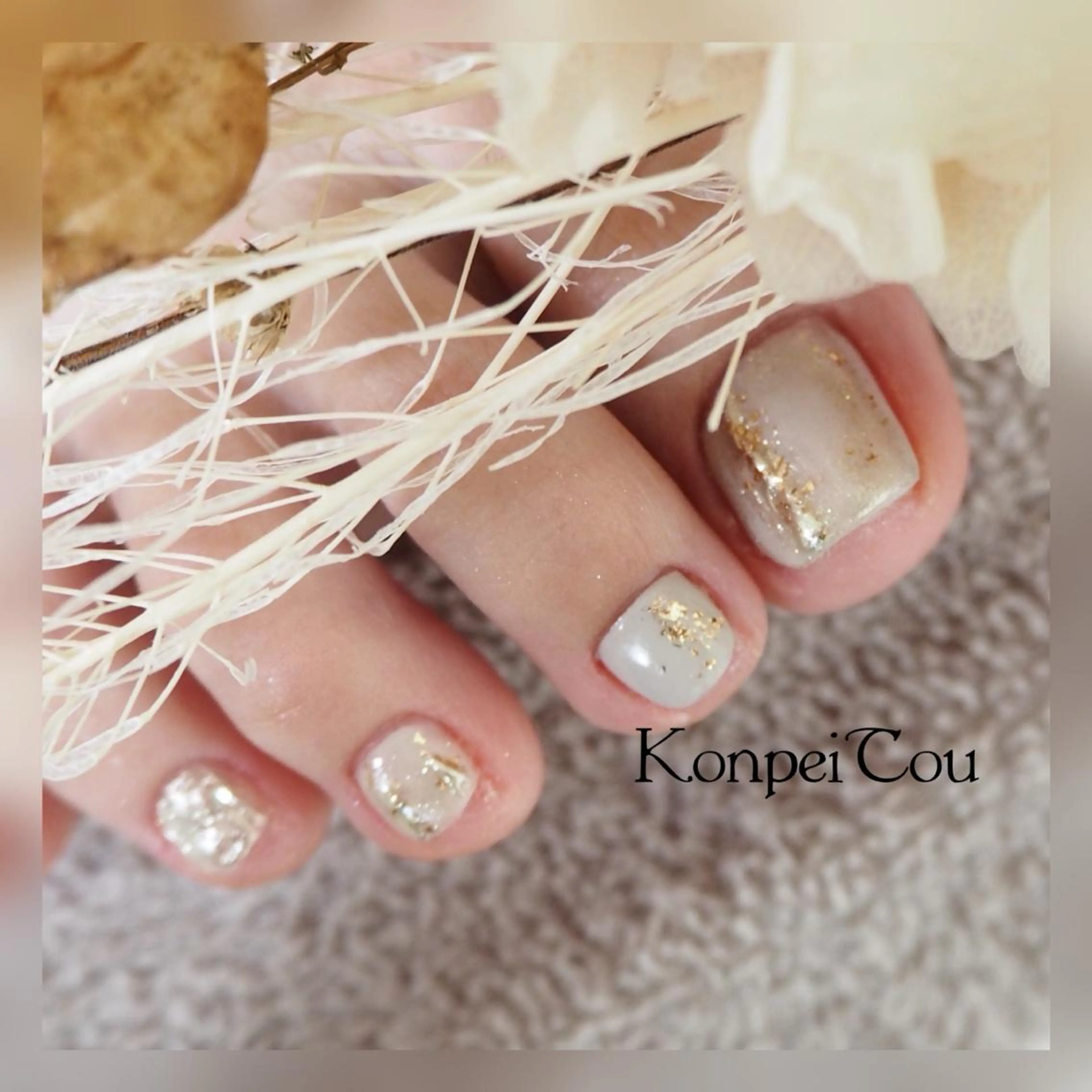 ネイル フットネイル ジェルネイル ミラーネイル ニュアンスネイル フットネイル おうちのネイルサロン　konpeiTou〜こんぺいとう〜所属・おうちのネイルサロン KonpeiTouのネイルデザイン