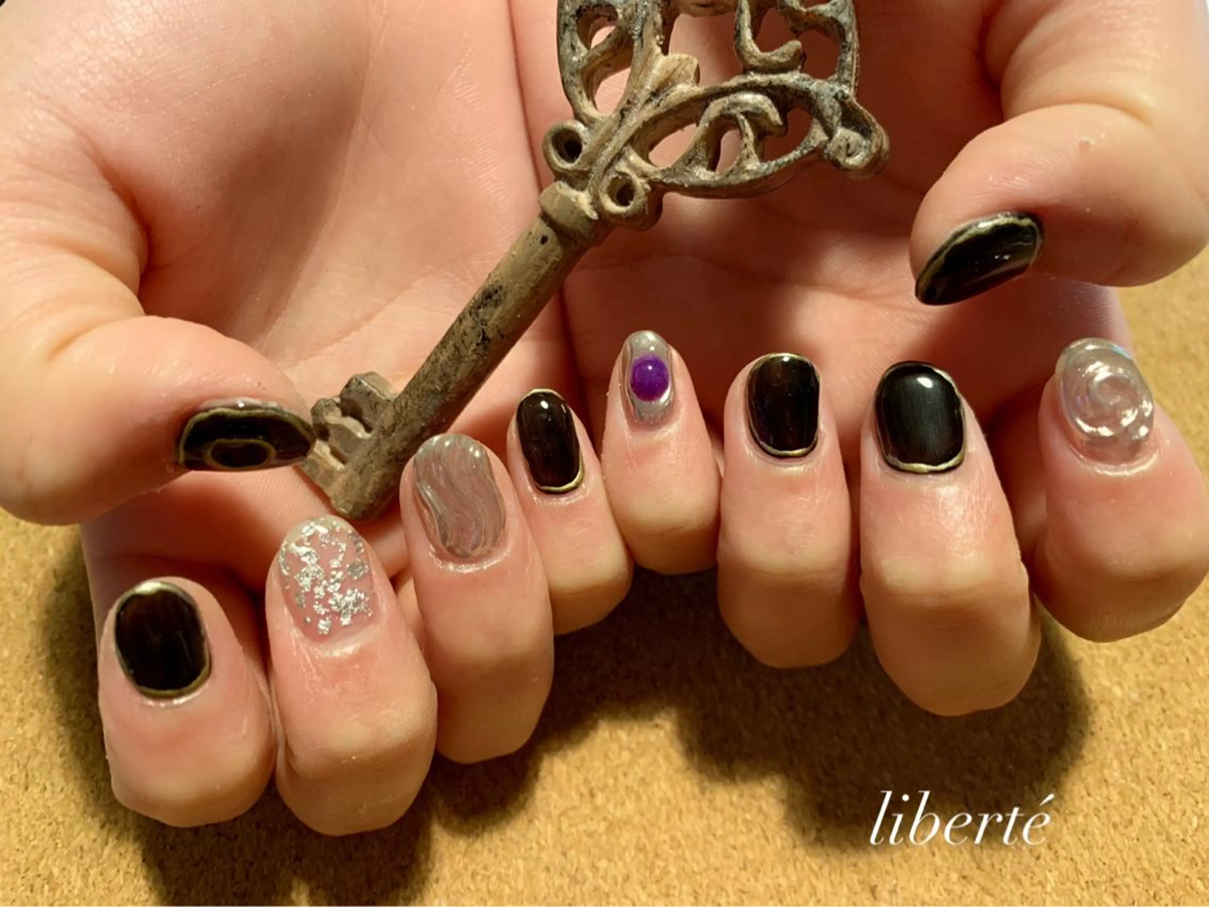 ネイル liberté (リベルテ)のネイルデザイン