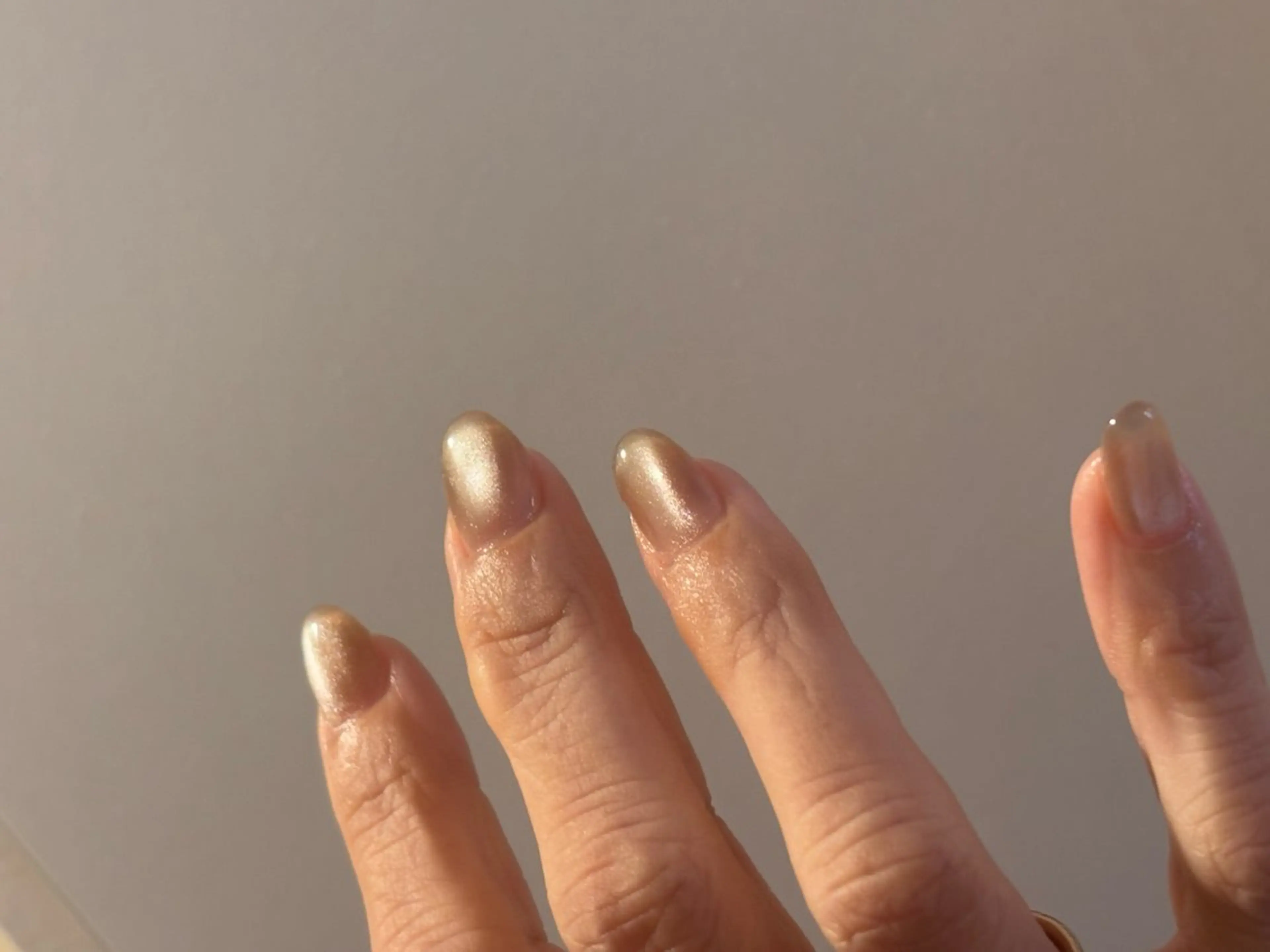 ネイル マグネットネイル ピンク ハンドネイル Elio所属・Elio 国泰寺のネイルデザイン