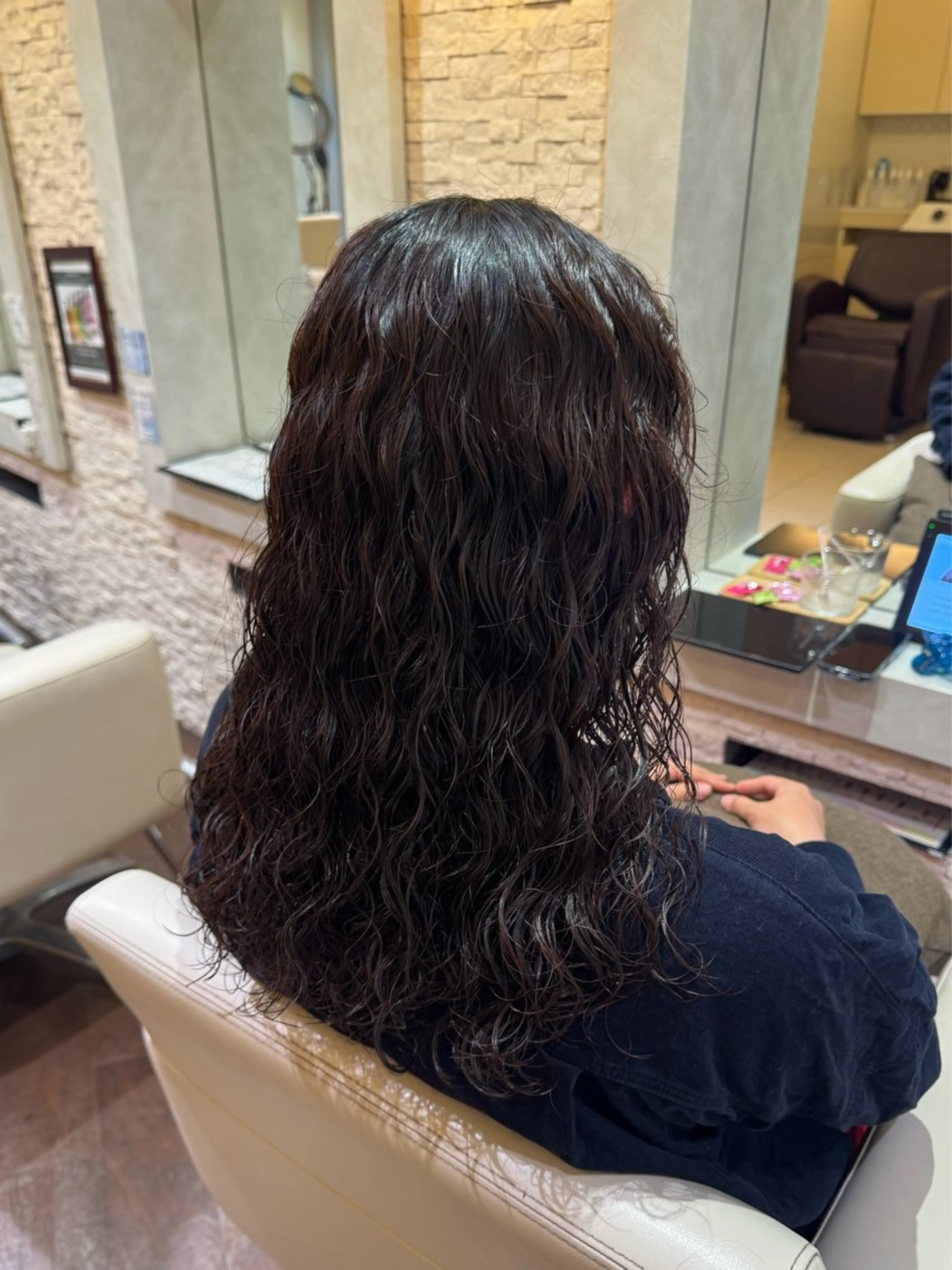 ロング パーマ カット パーマ トリートメント 本多 美羽のヘアスタイル