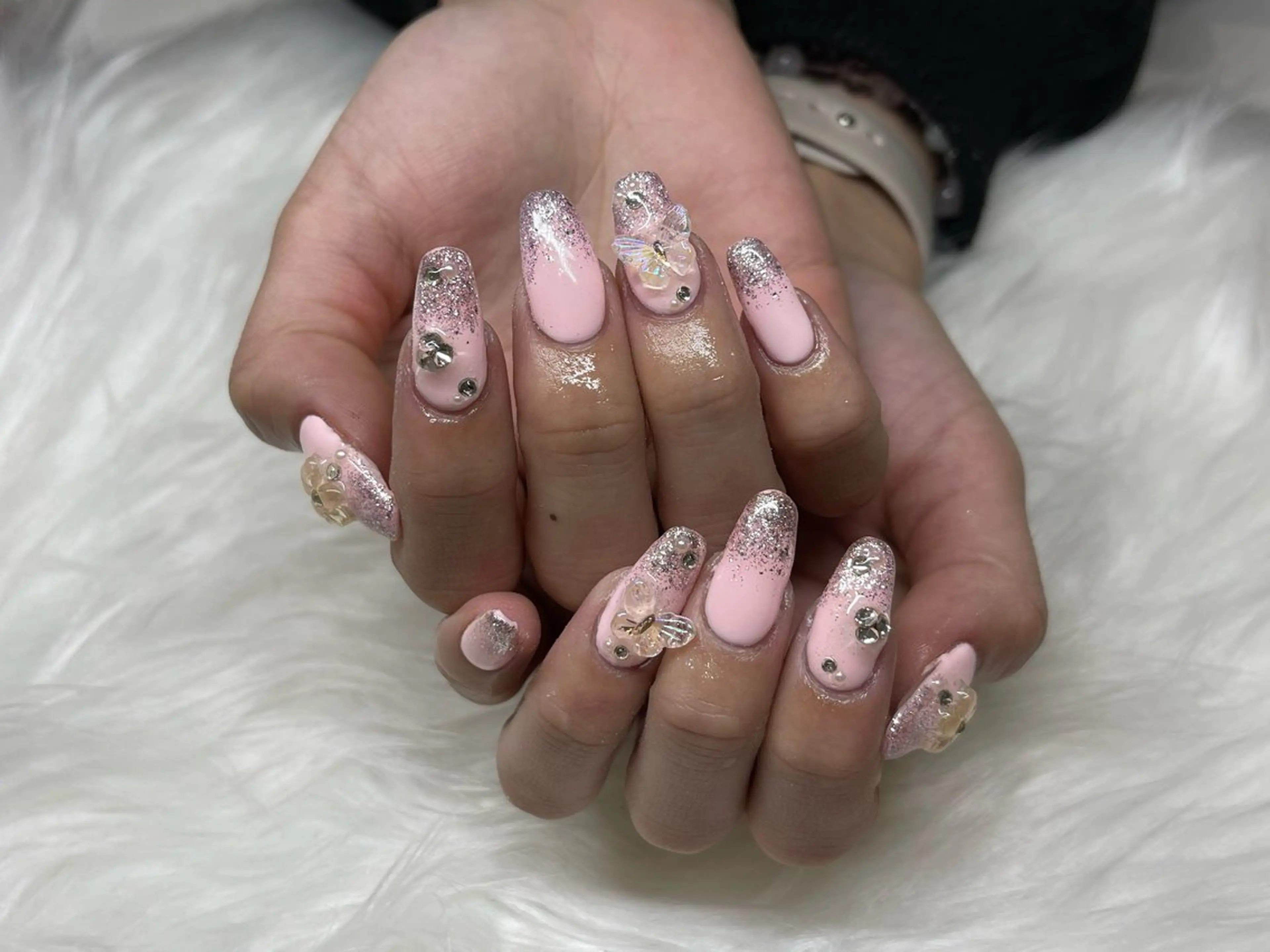 ［ハンド自爪］デザイン・ネイルし放題　パラジェルベースにて爪を傷ませずネイル！カラー・パーツ1部無料の写真