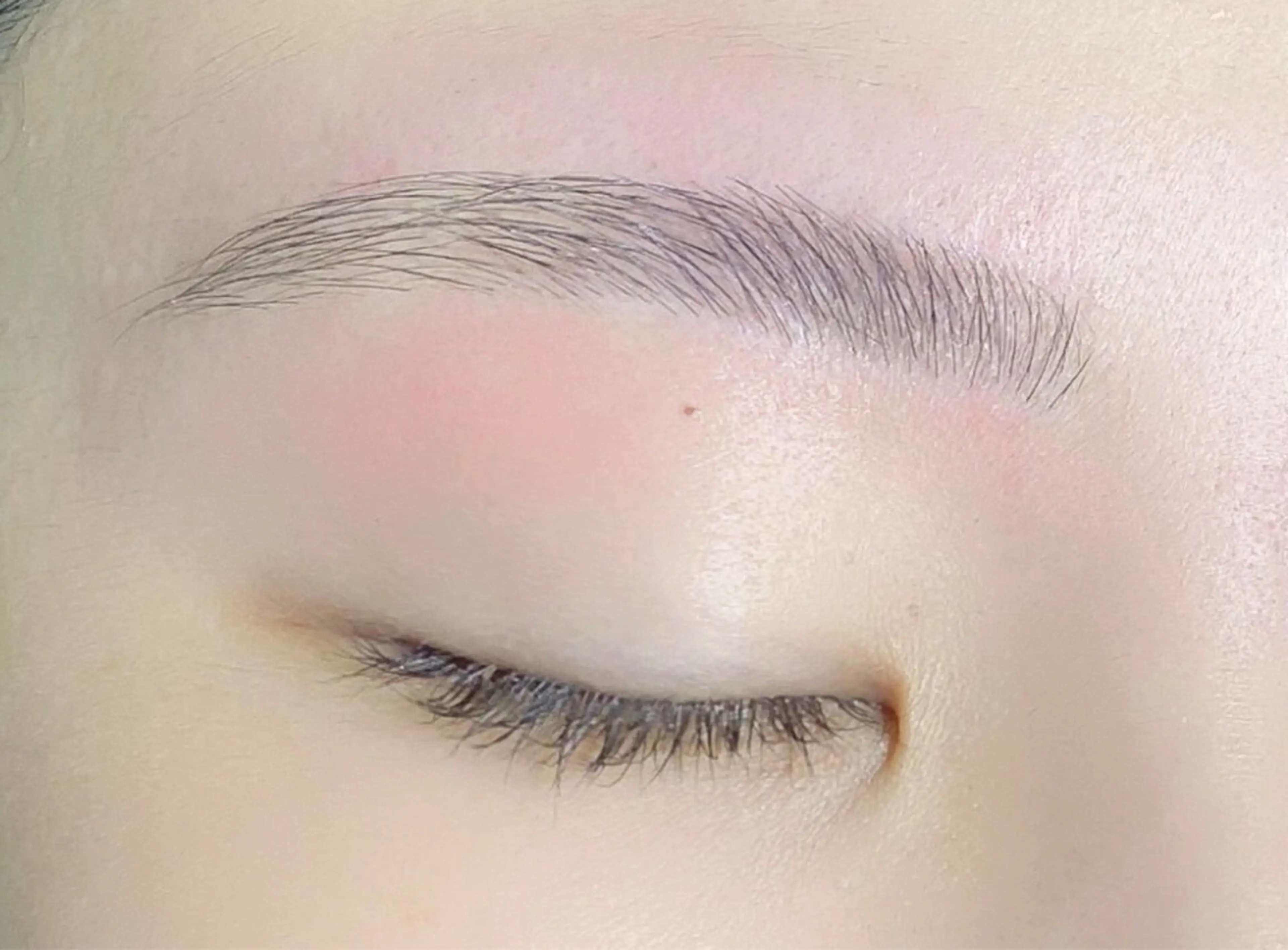 アイブロウ ワックス脱毛 眉カット その他(アイブロウ) アイブロウ M_の眉毛・アイブロウイメージ