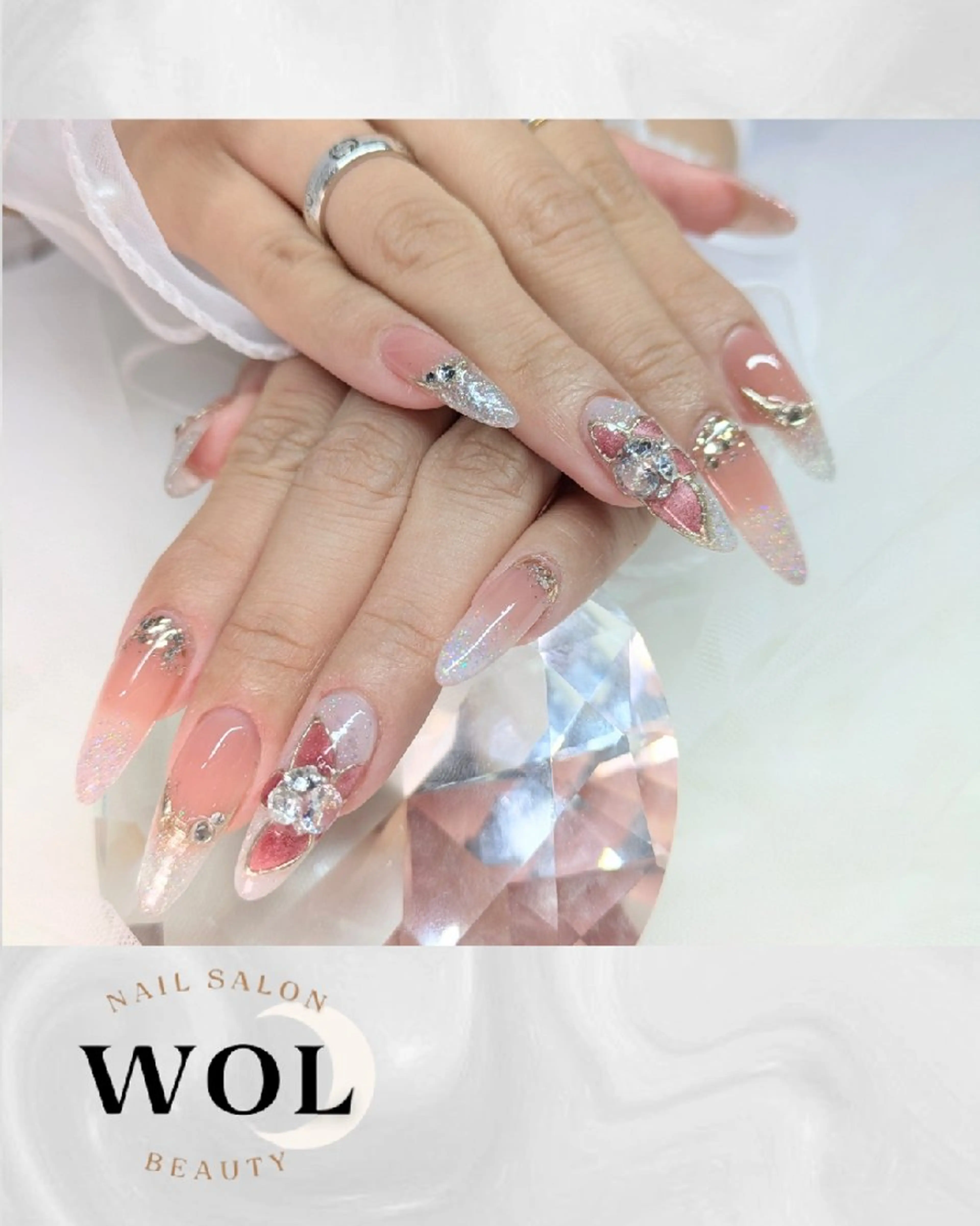 ネイル 長さ出し ハンドネイル nailsalon🌙WOL所属・WOL🌙 momokoのネイルデザイン