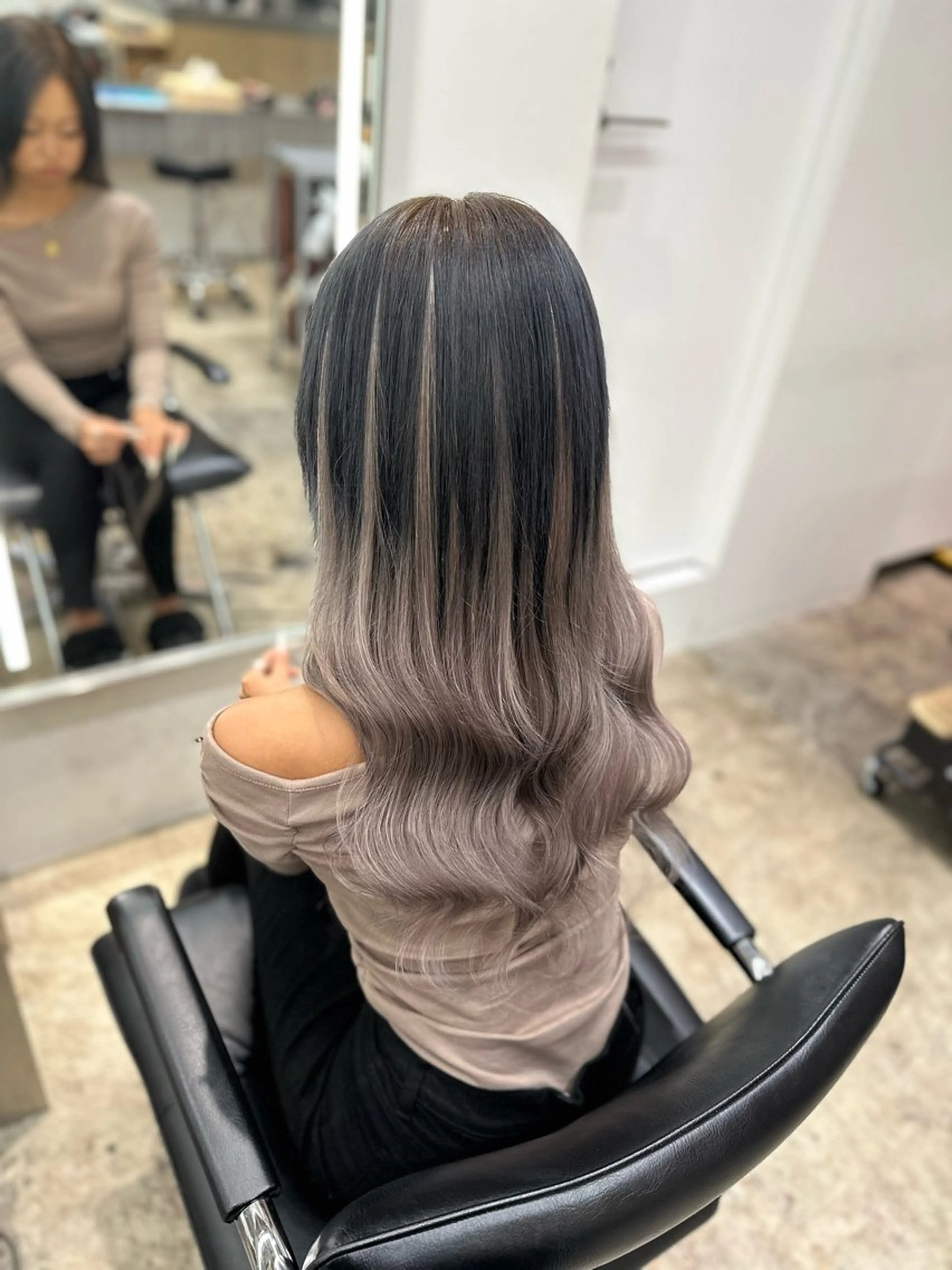 ロング ヘアカラー エクステ 👑ハイトーン👑プ ルエクステ👑だいとのヘアスタイル