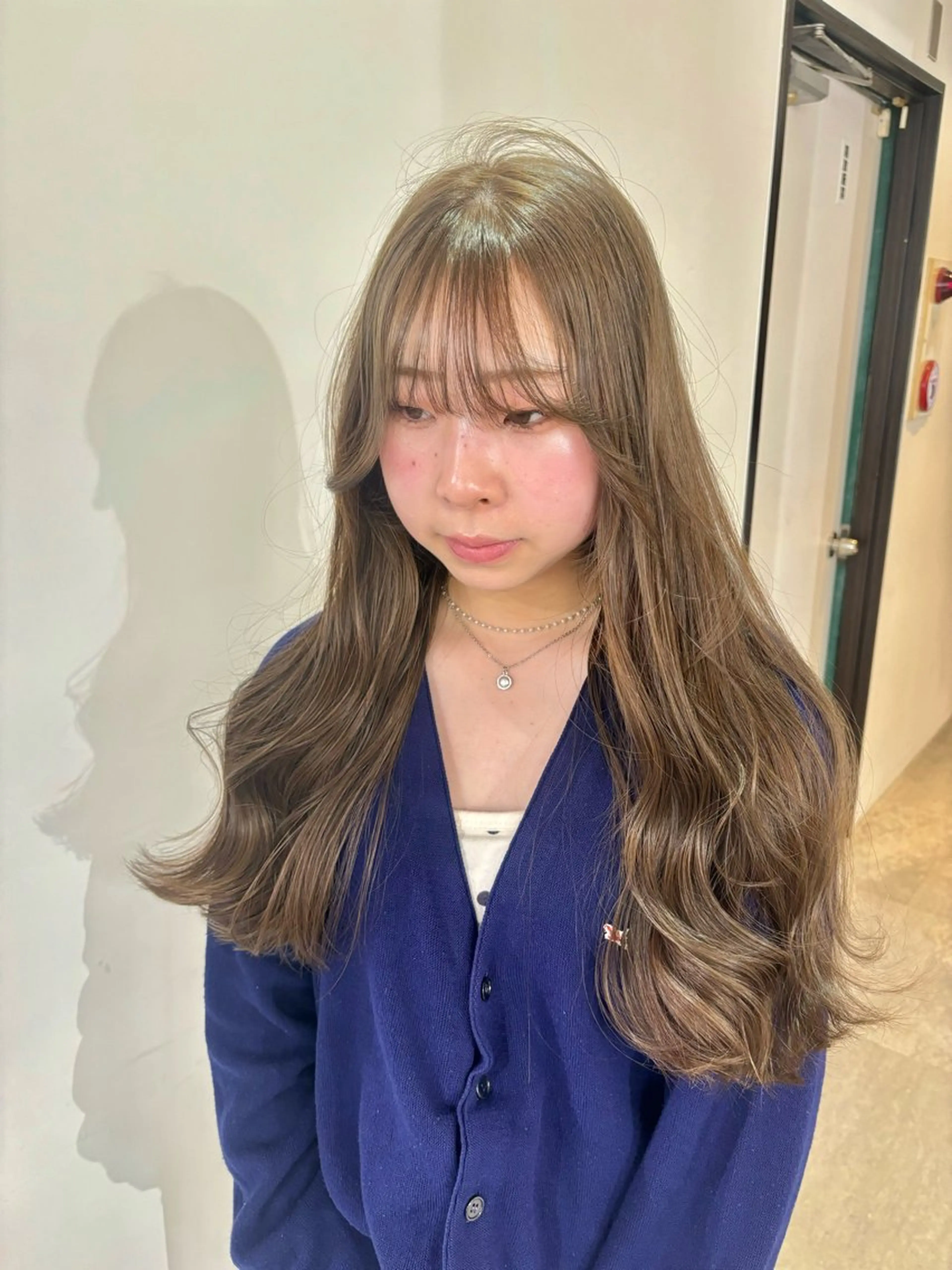 ロング カラー ベージュカラー 透明感カラー ヘアカラー Yuna/ブリーチ なしベージュのヘアスタイル