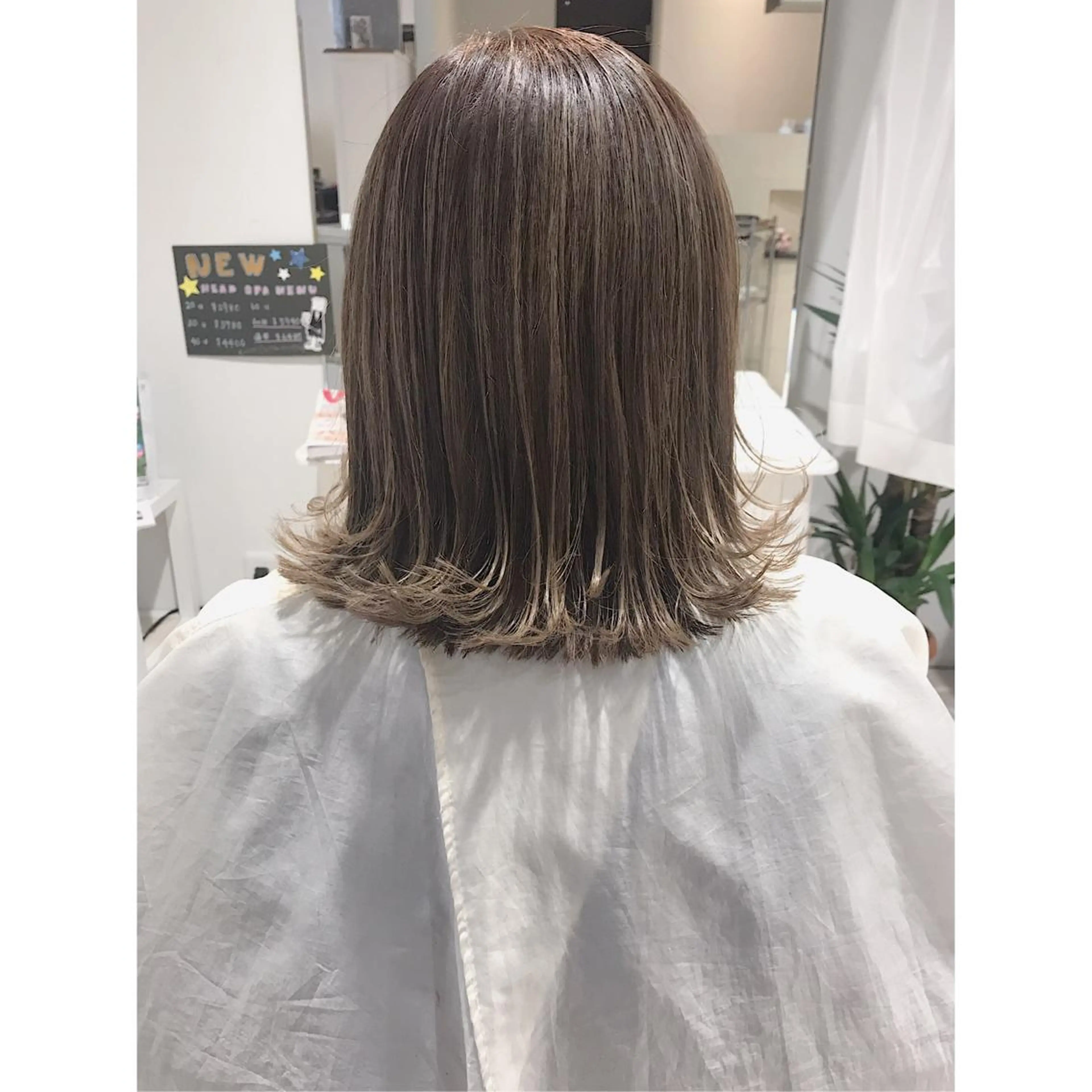 ミディアム カラー なかにし まゆみのヘアスタイル