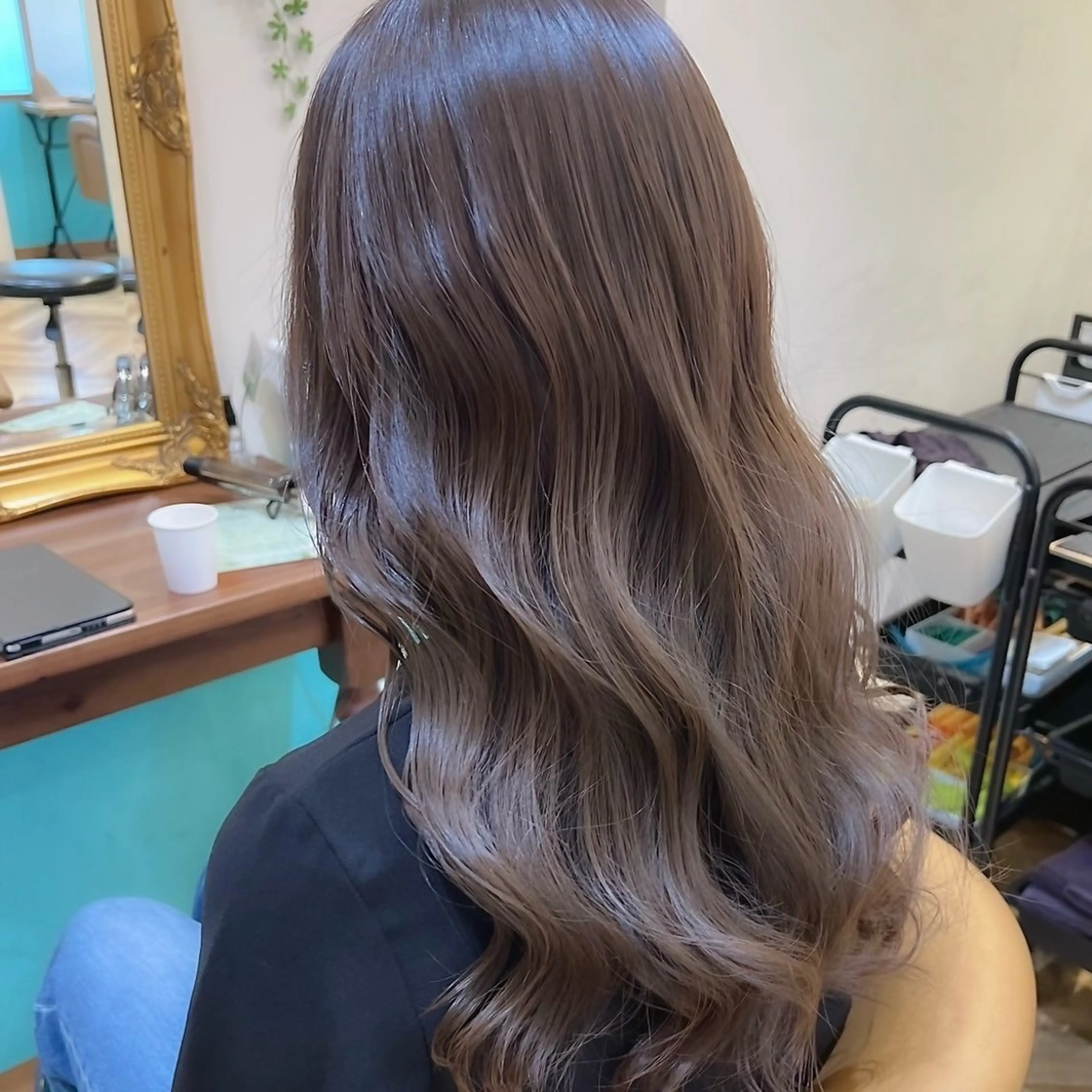 カラー 韓国ヘア/ ミラノのヘアスタイル