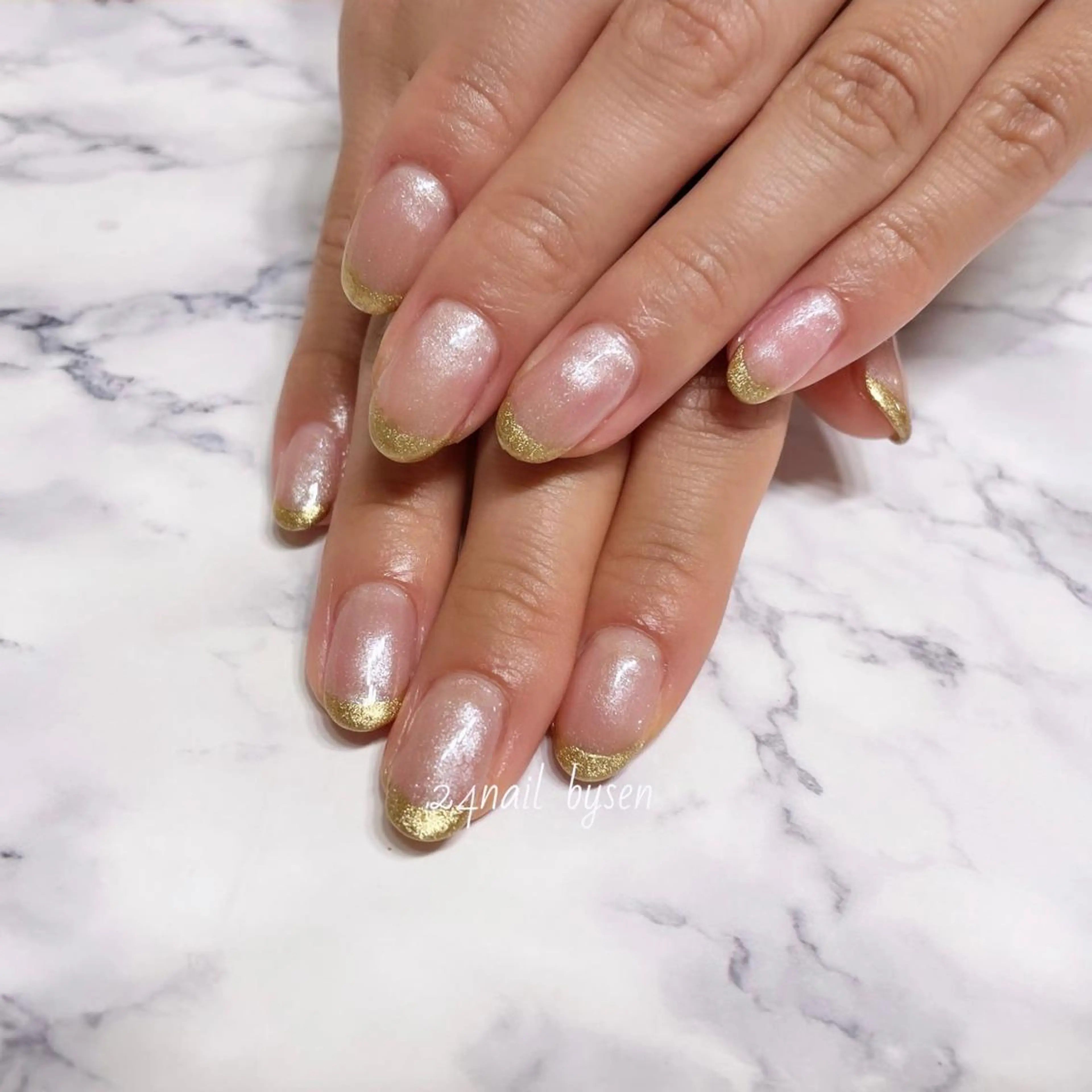 ネイル フレンチネイル ゴールド ラメ(グリッター) ミラーネイル ワンカラーネイル Atelier by 24nail/Ayaのネイルデザイン