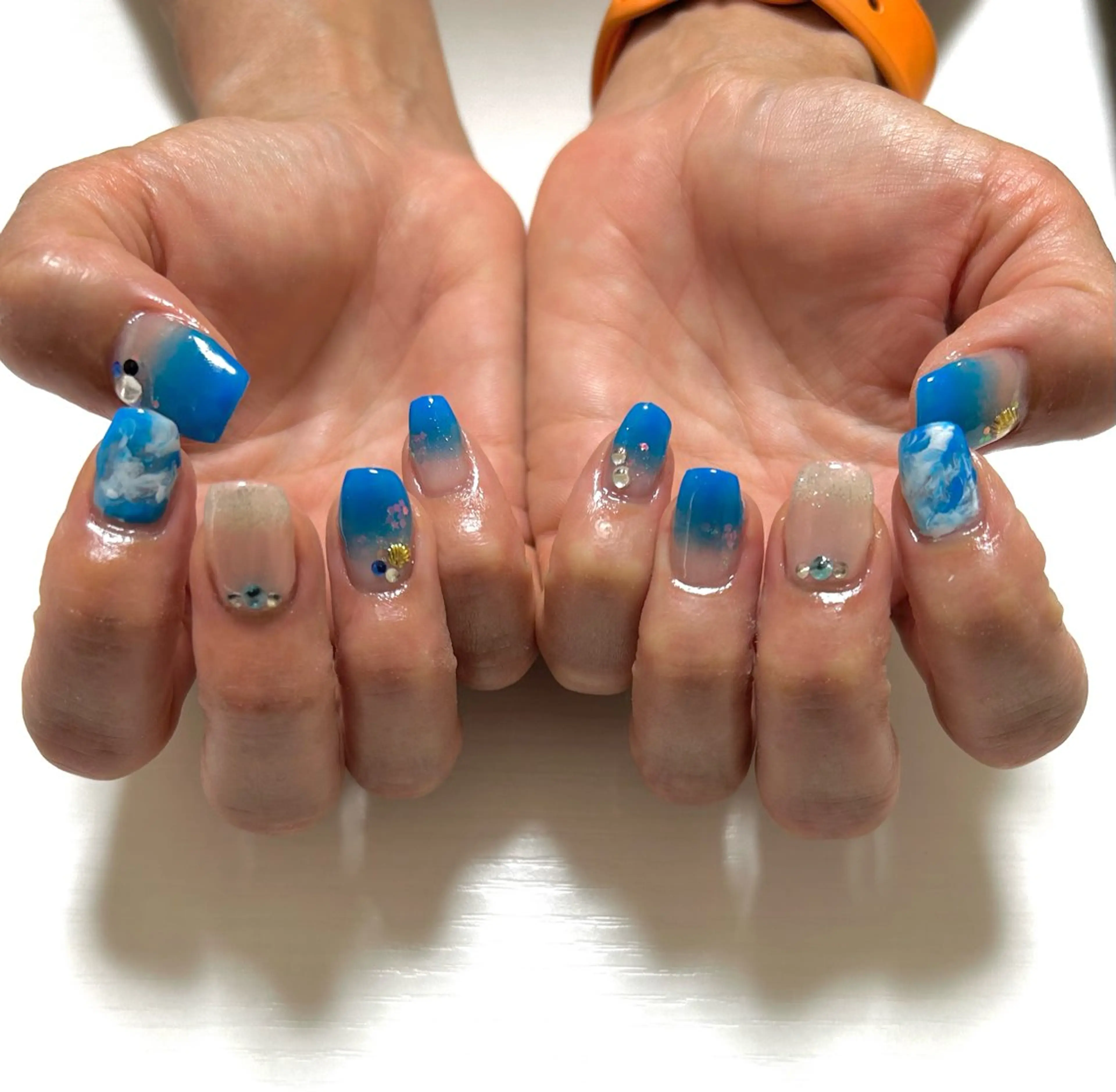 ネイル colors荻窪所属・Colors 荻窪のネイルデザイン