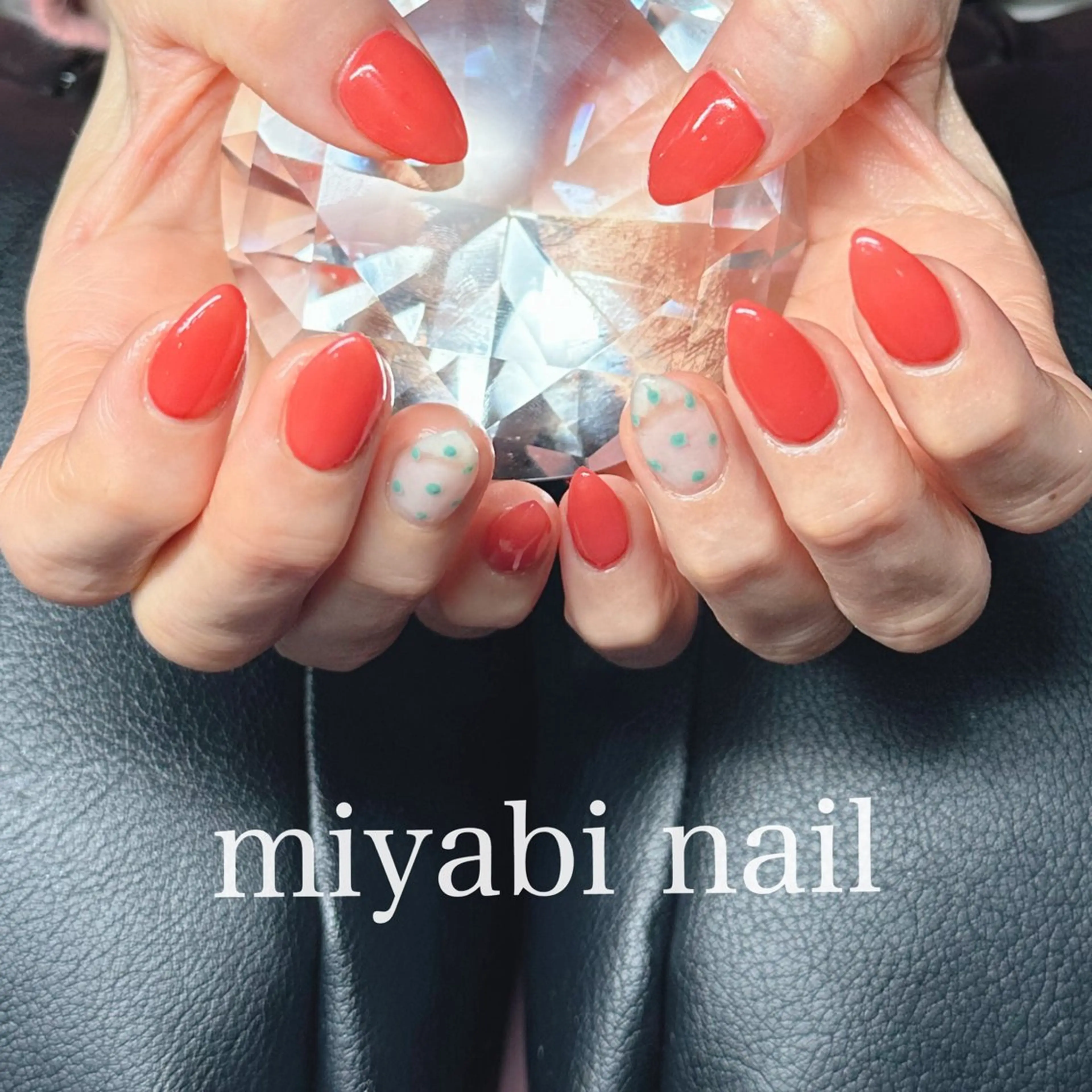 ネイル アートネイル ドット ジェルネイル グリーン 持ち込み ハンドネイル miyabi nail 桂川駅近くのネイルデザイン