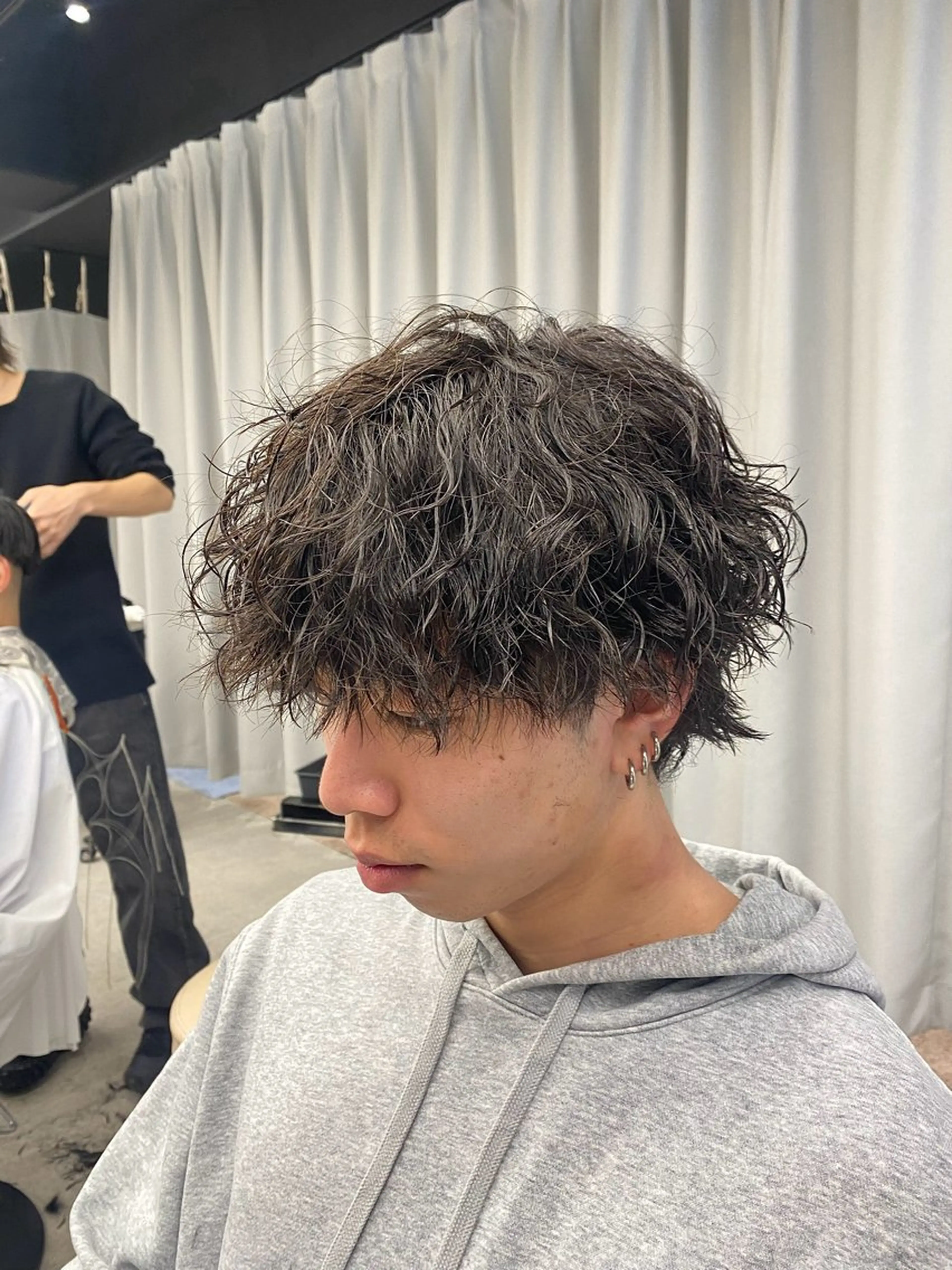 ミディアム パーマ メンズ カット パーマ シャドウパーマ/ ルーズパーマ/メンズのヘアスタイル