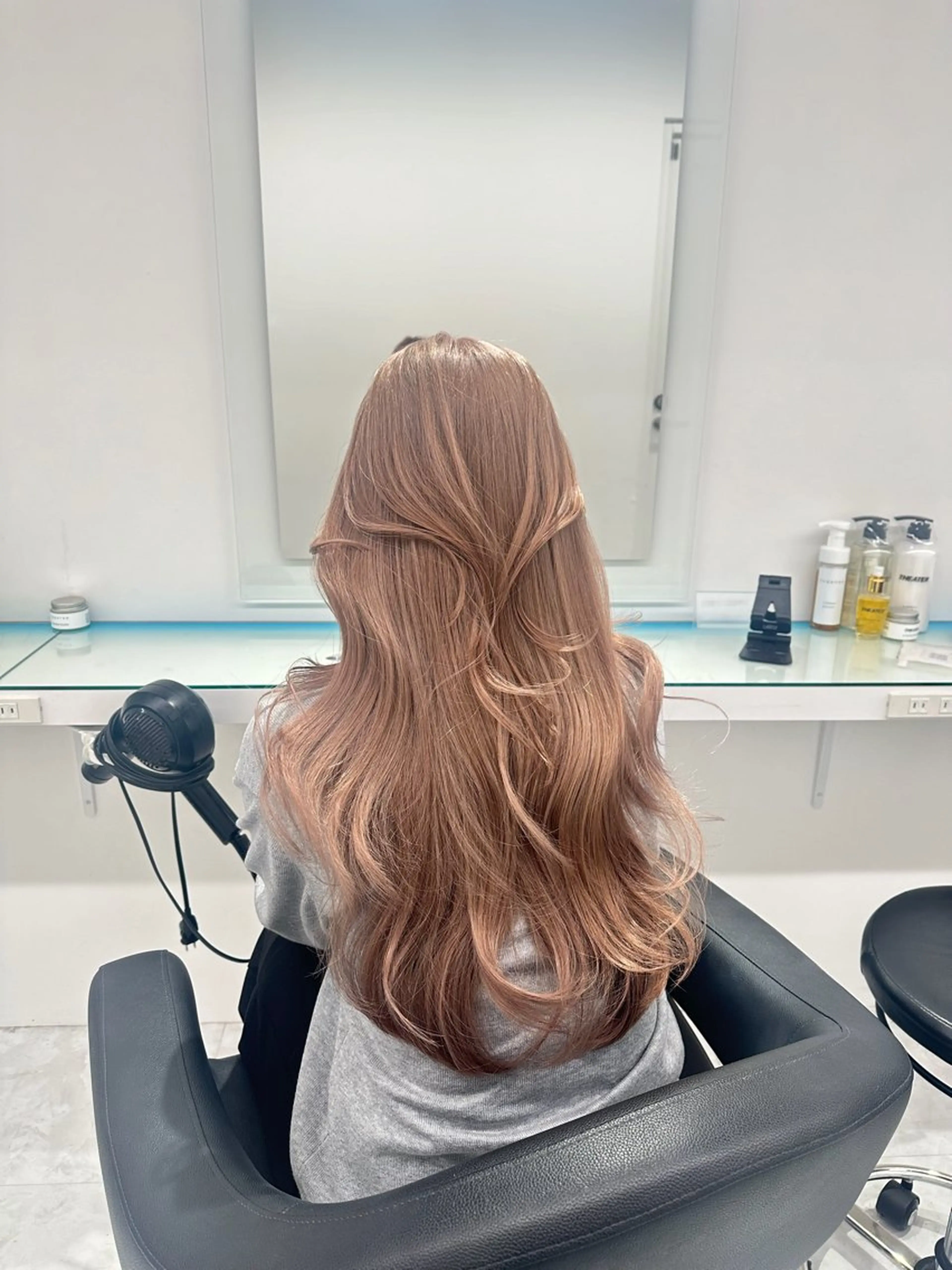 ロング ヘアカラー 似合わせ艶カラー🪽 ひかる🪽のヘアスタイル