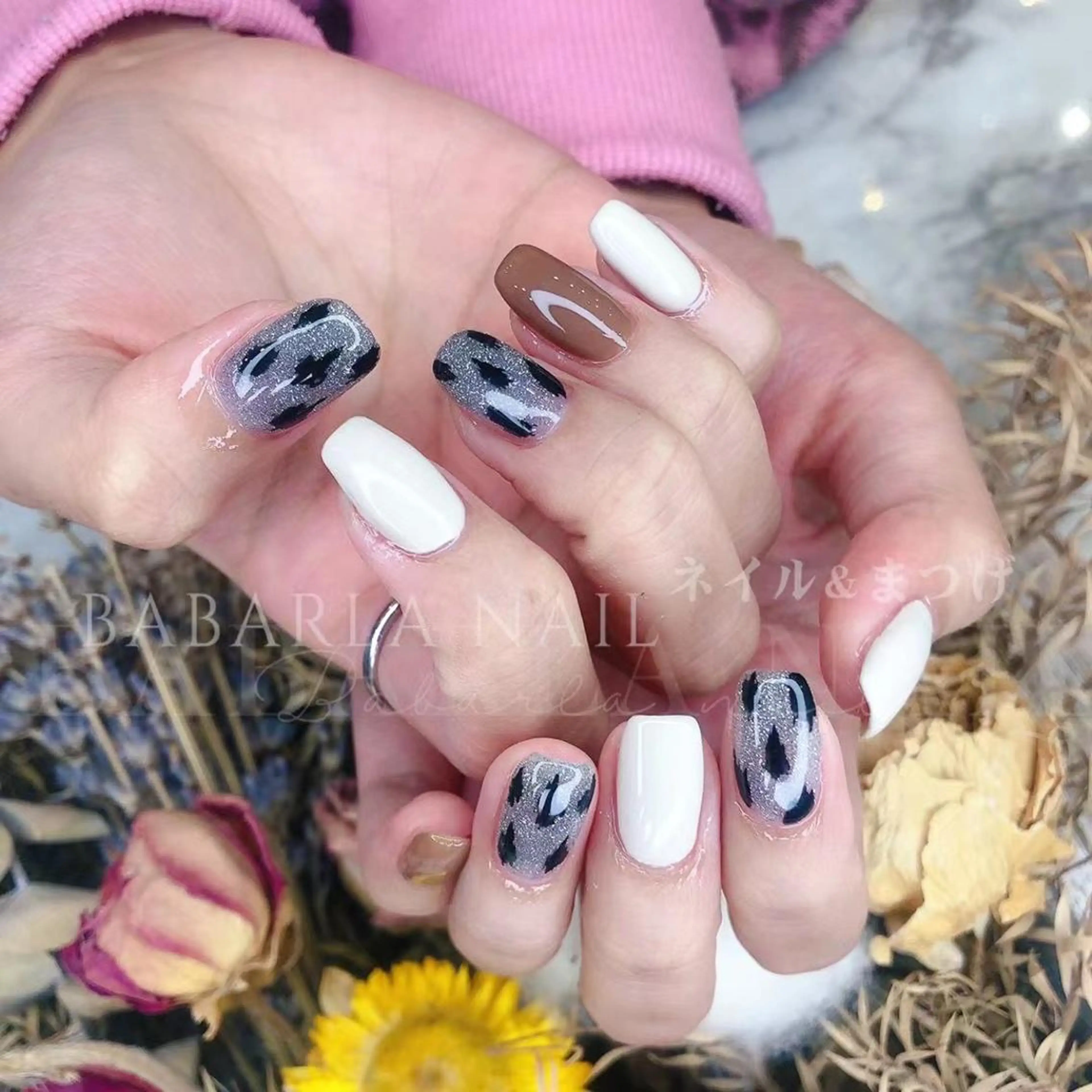 ネイル アニマル柄 Babarla nailのネイルデザイン
