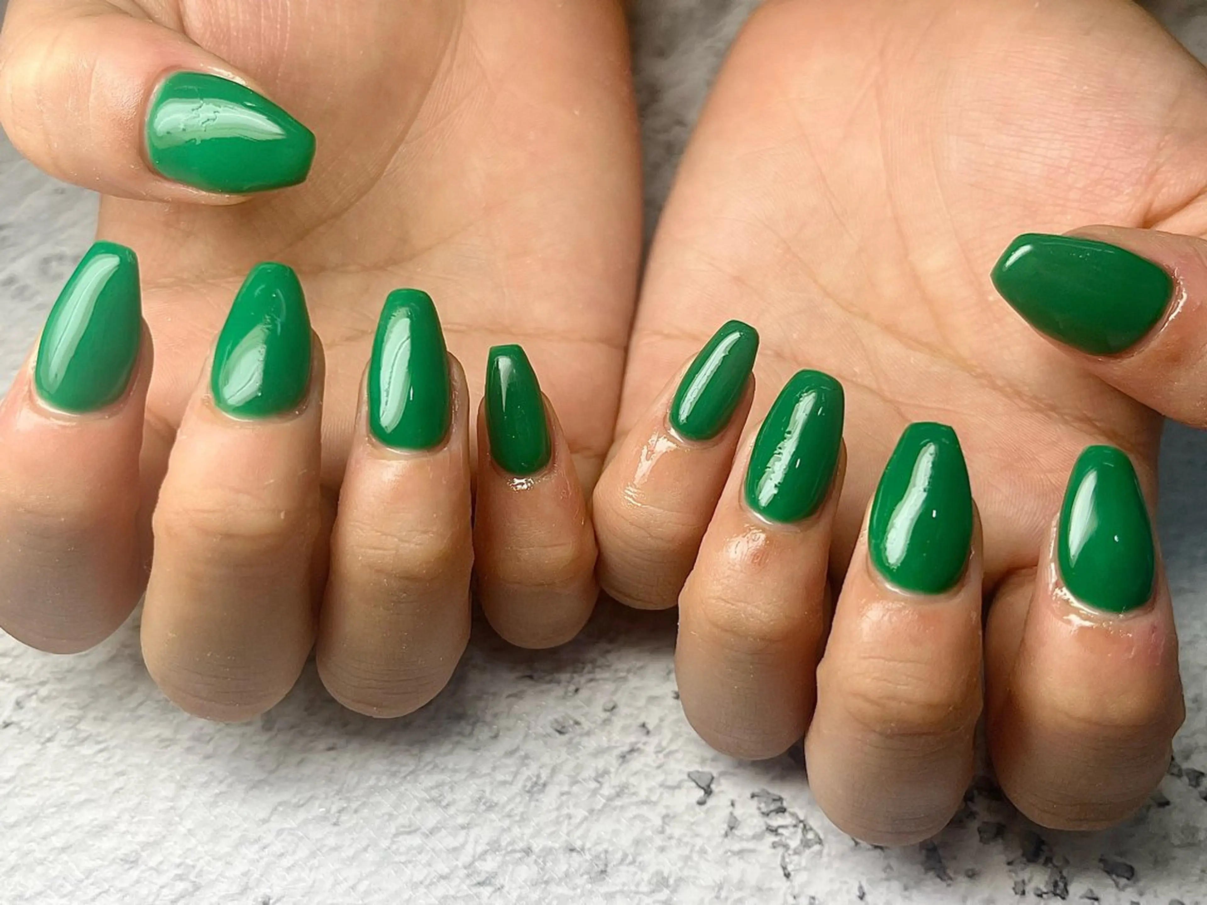 ネイル グリーン Queen nail 北堀江 ASUKAのネイルデザイン