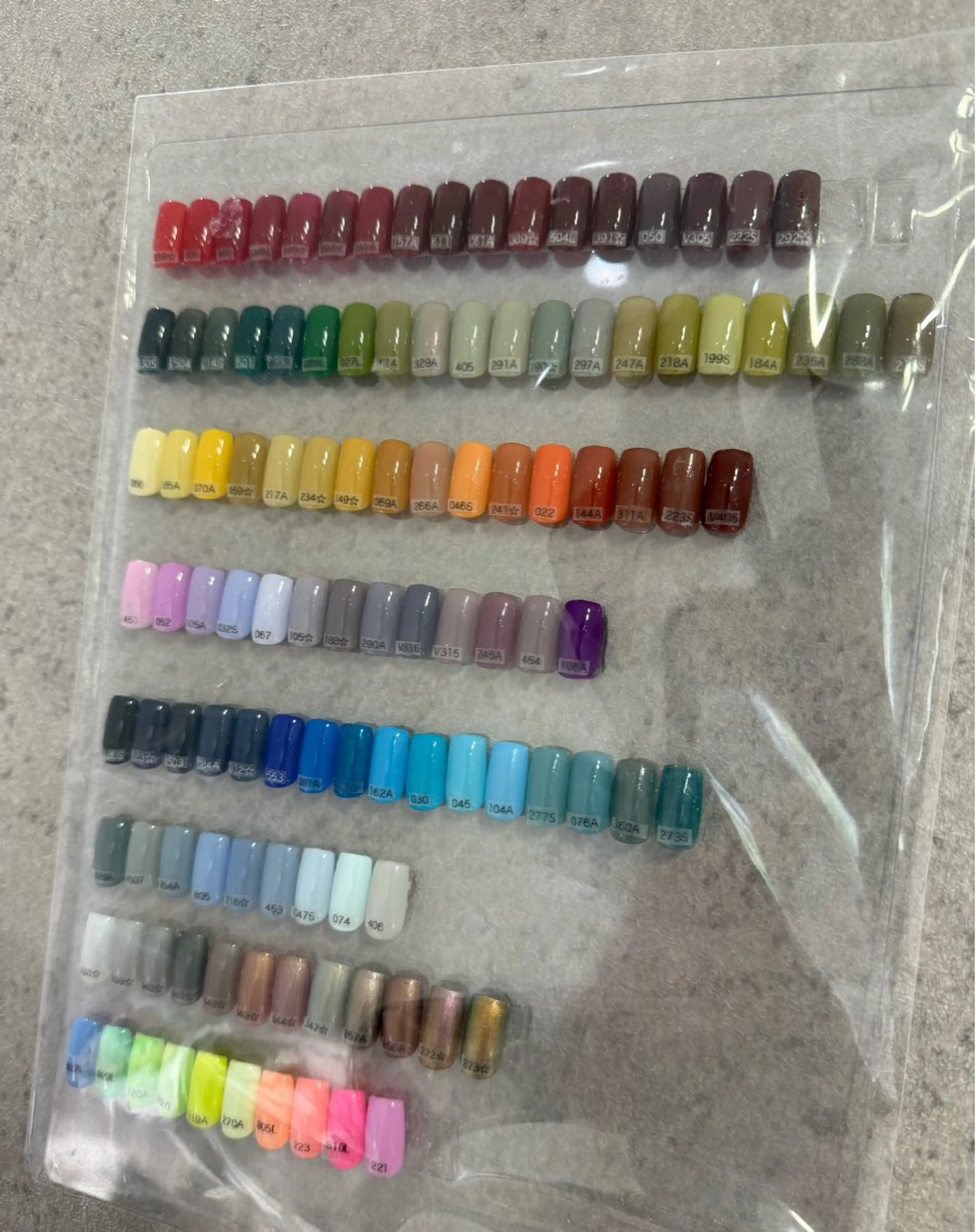 ネイル 2by MAX BEAUTY 下北沢所属・向山 英里のネイルデザイン