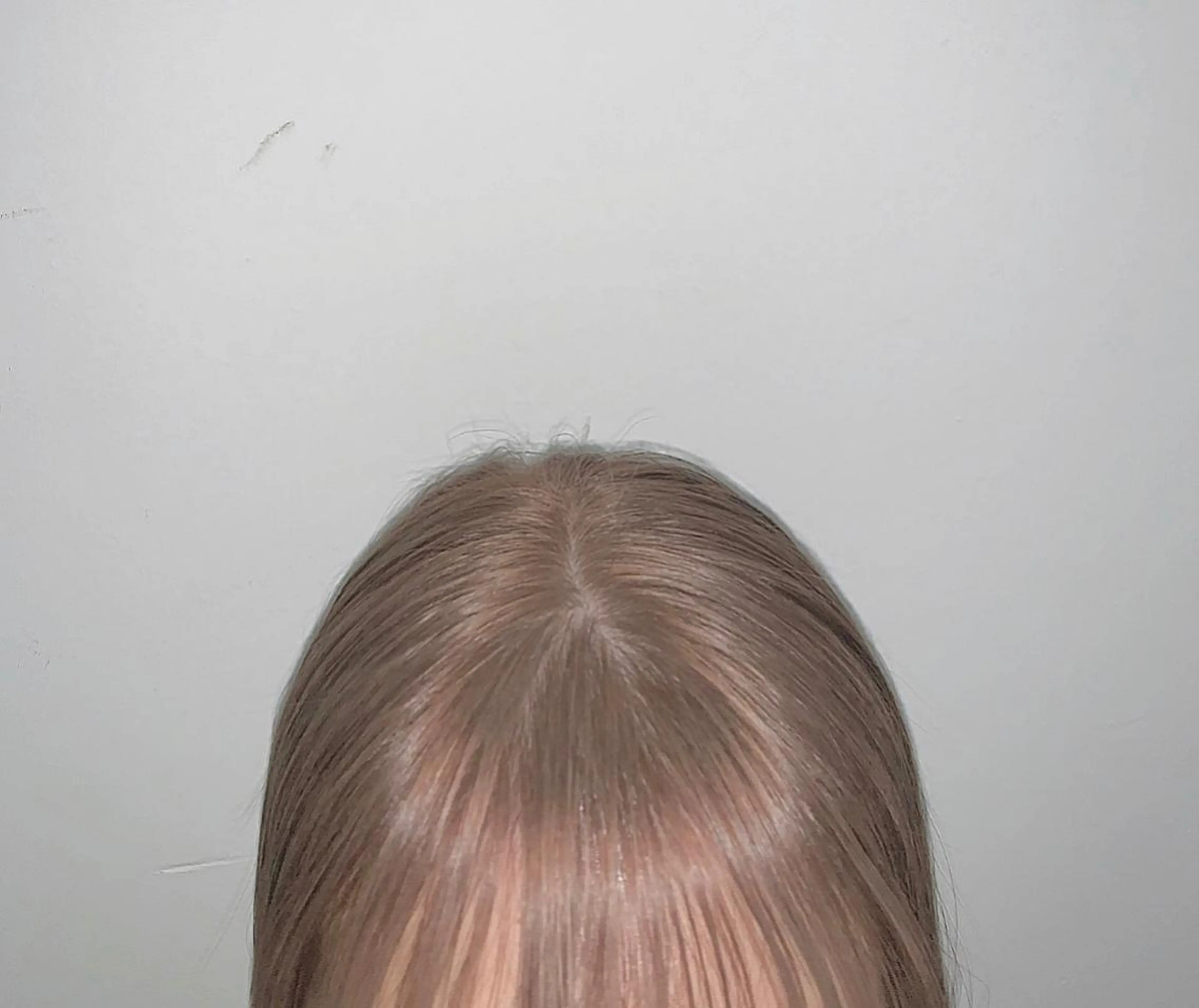 ショート カラー ベージュカラー ブリーチ ミルクティーベージュ ブリーチソムリエ認定 梅田茶屋町Eir辻のヘアスタイル