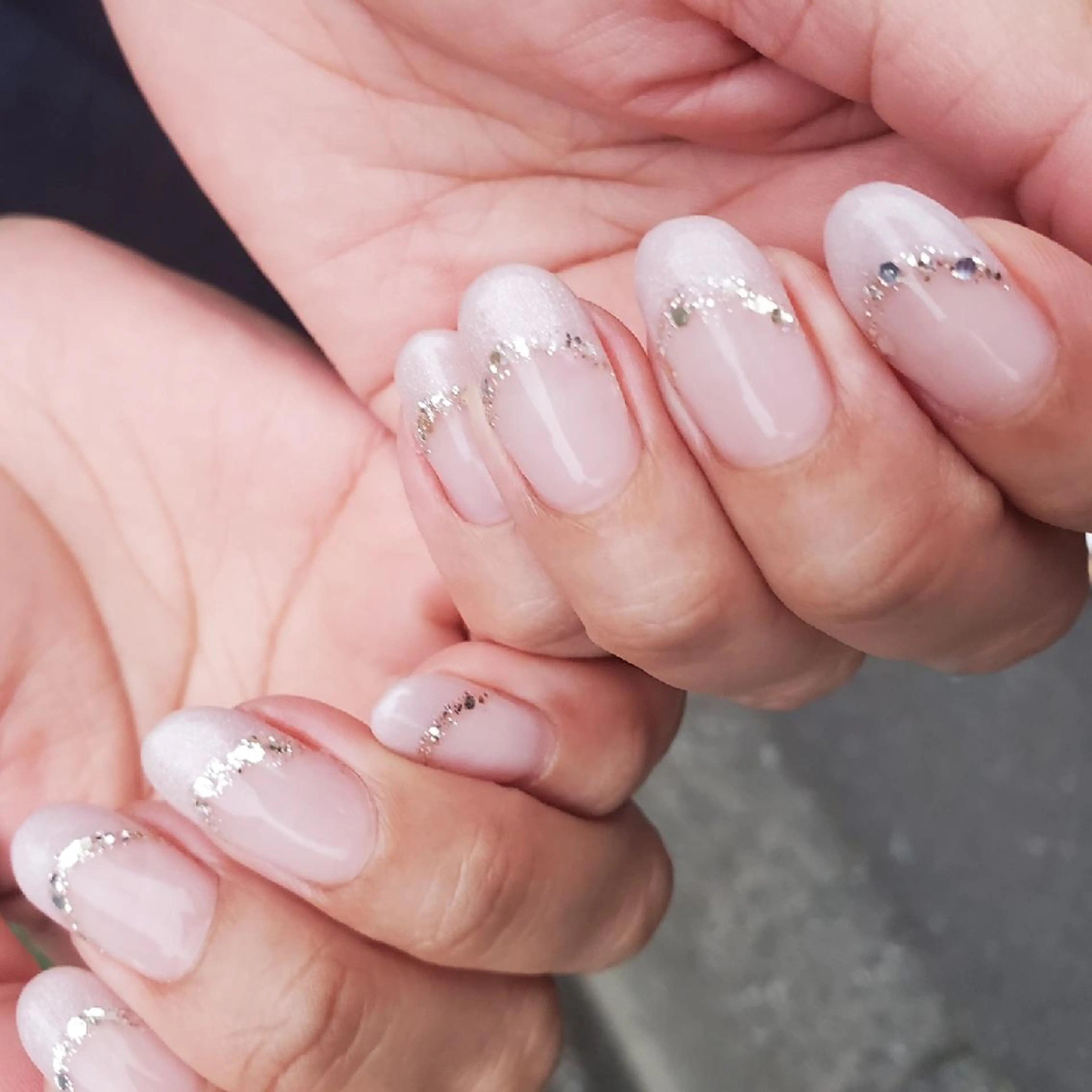 ネイル MOM  原宿店所属・MoM マムネイル原宿のネイルデザイン