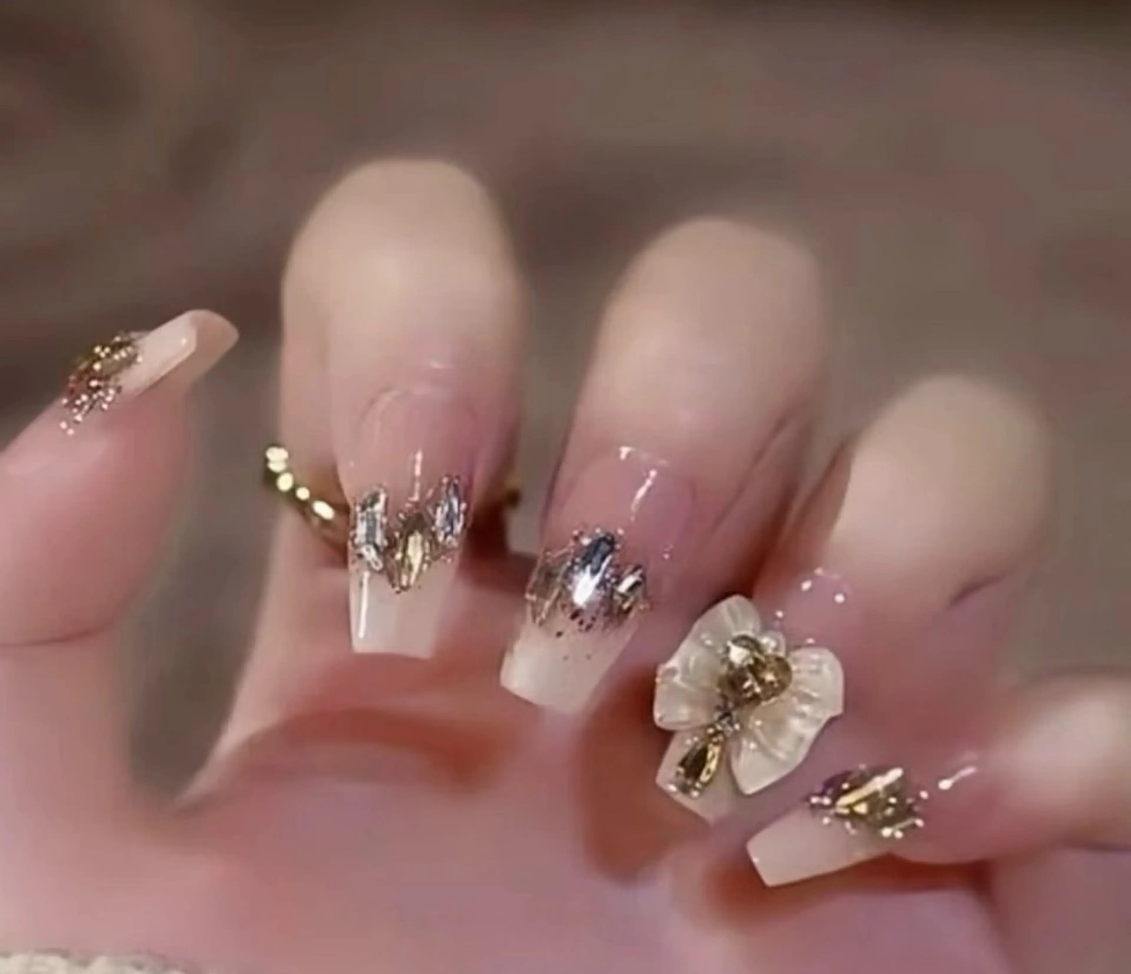 ネイル チークネイル 長さ出し フレンチネイル ガーリー 韓国ネイル sun nail池袋 モデル募集のネイルデザイン